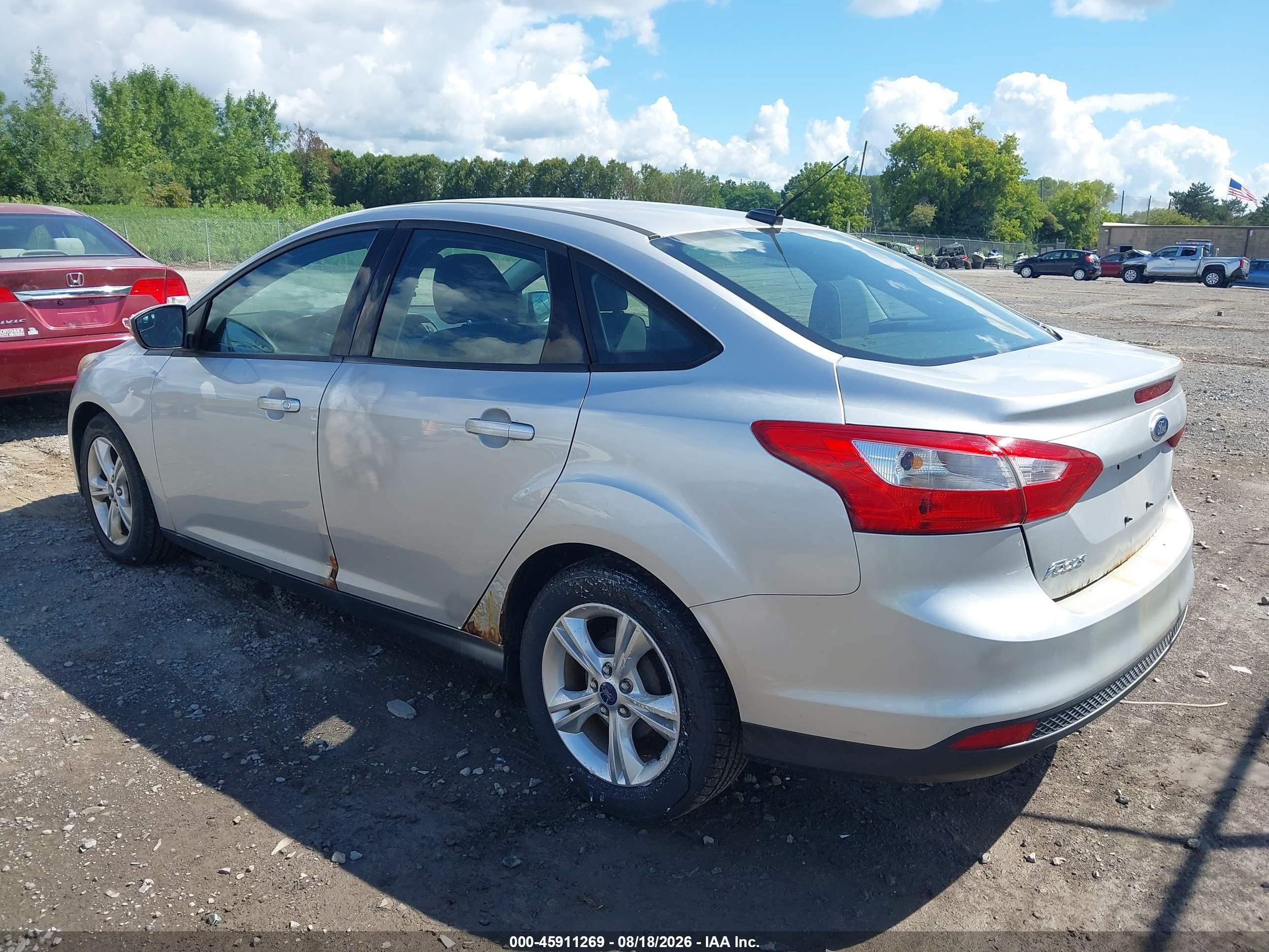 2013 Ford Focus Se Silver vin: 1FADP3F23DL330202