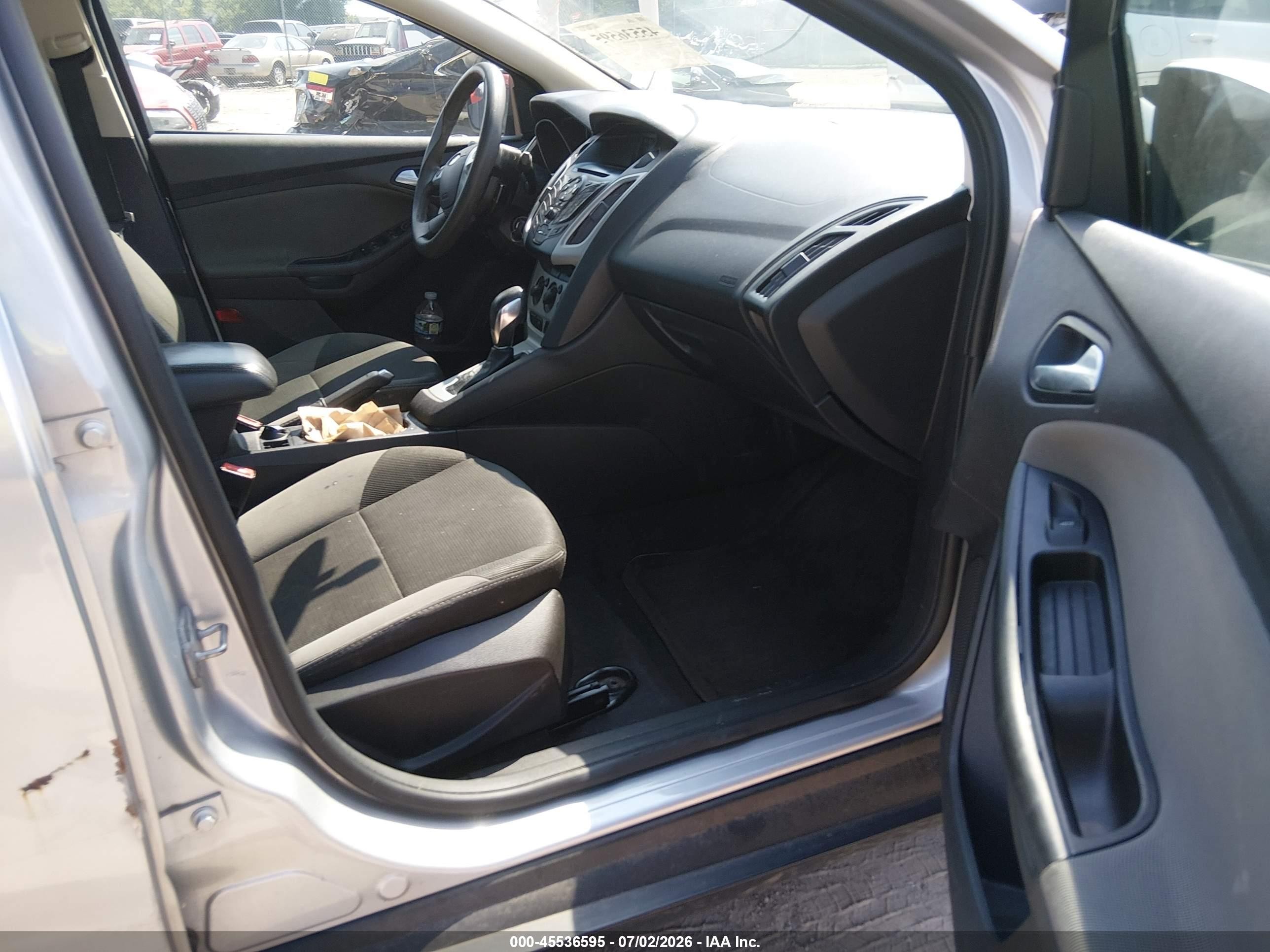 2013 Ford Focus Se Silver vin: 1FADP3F23DL354905