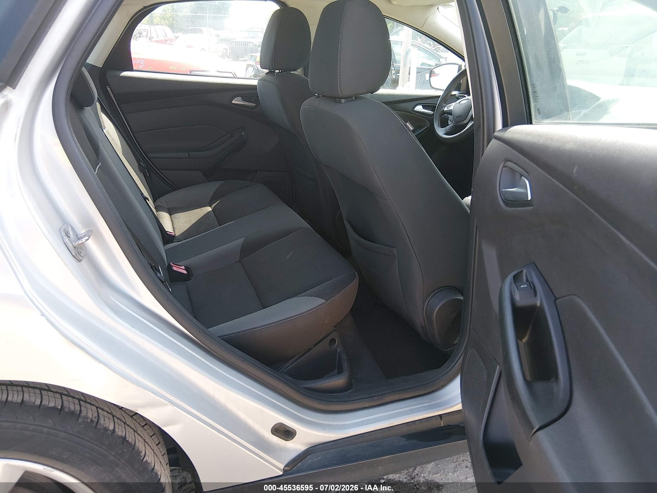 2013 Ford Focus Se Silver vin: 1FADP3F23DL354905