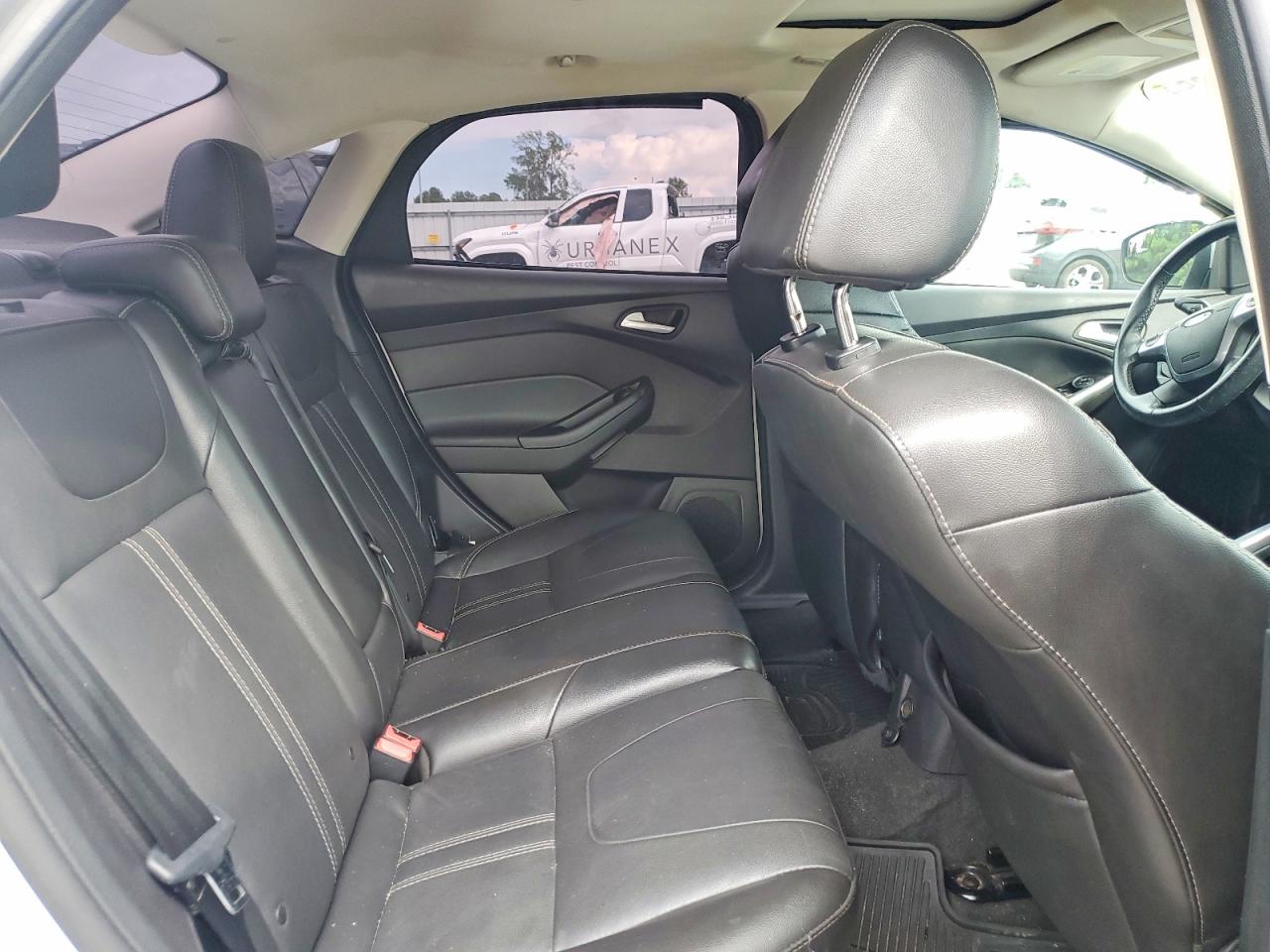 2014 Ford Focus Se Silver vin: 1FADP3F23EL102346