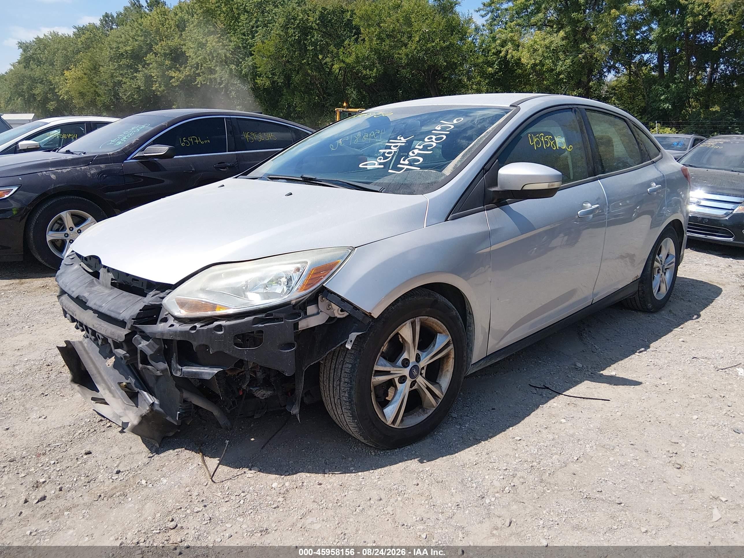 2014 Ford Focus Se Silver vin: 1FADP3F23EL107367