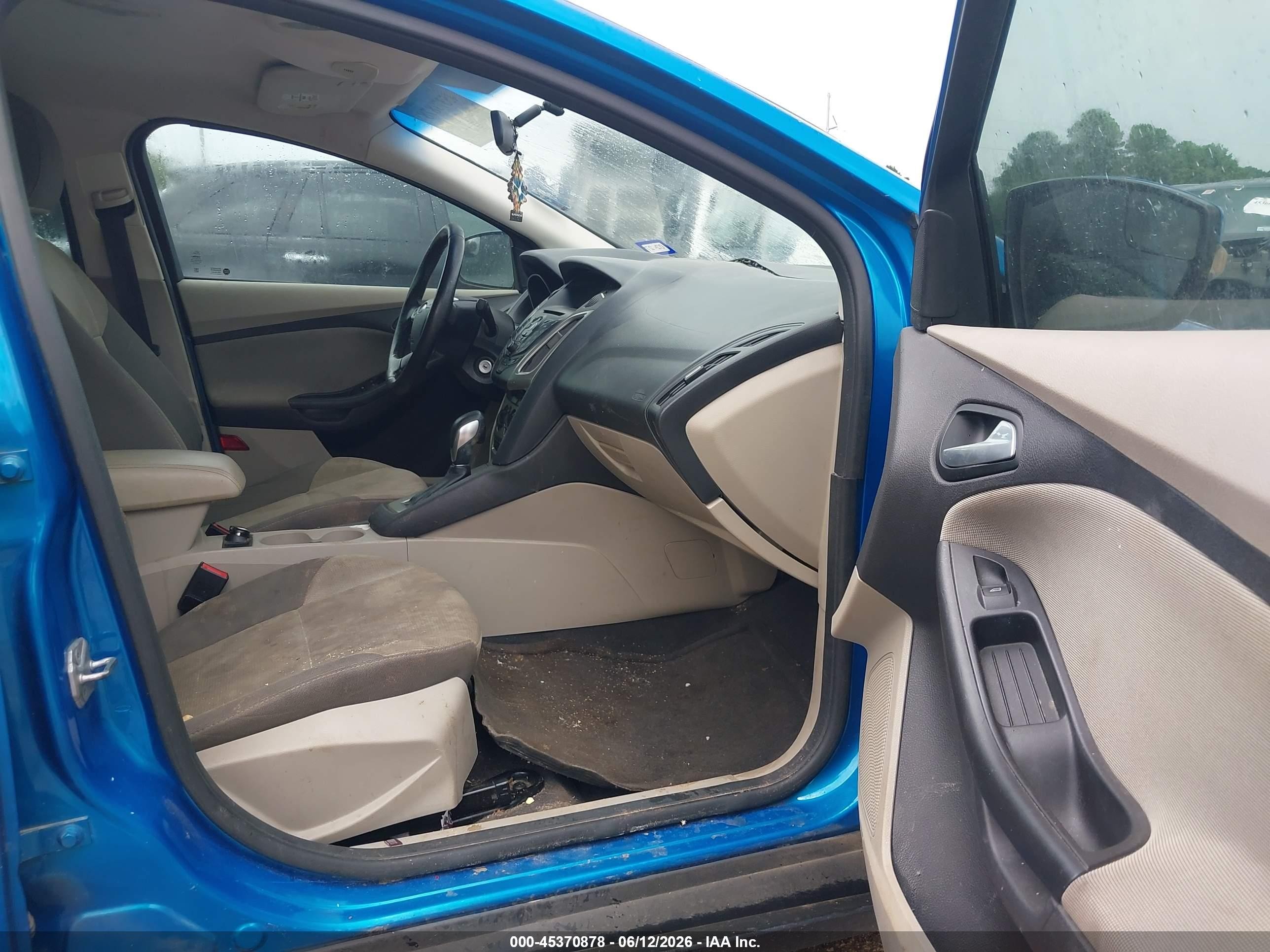 2014 Ford Focus Se Light Blue vin: 1FADP3F23EL109555