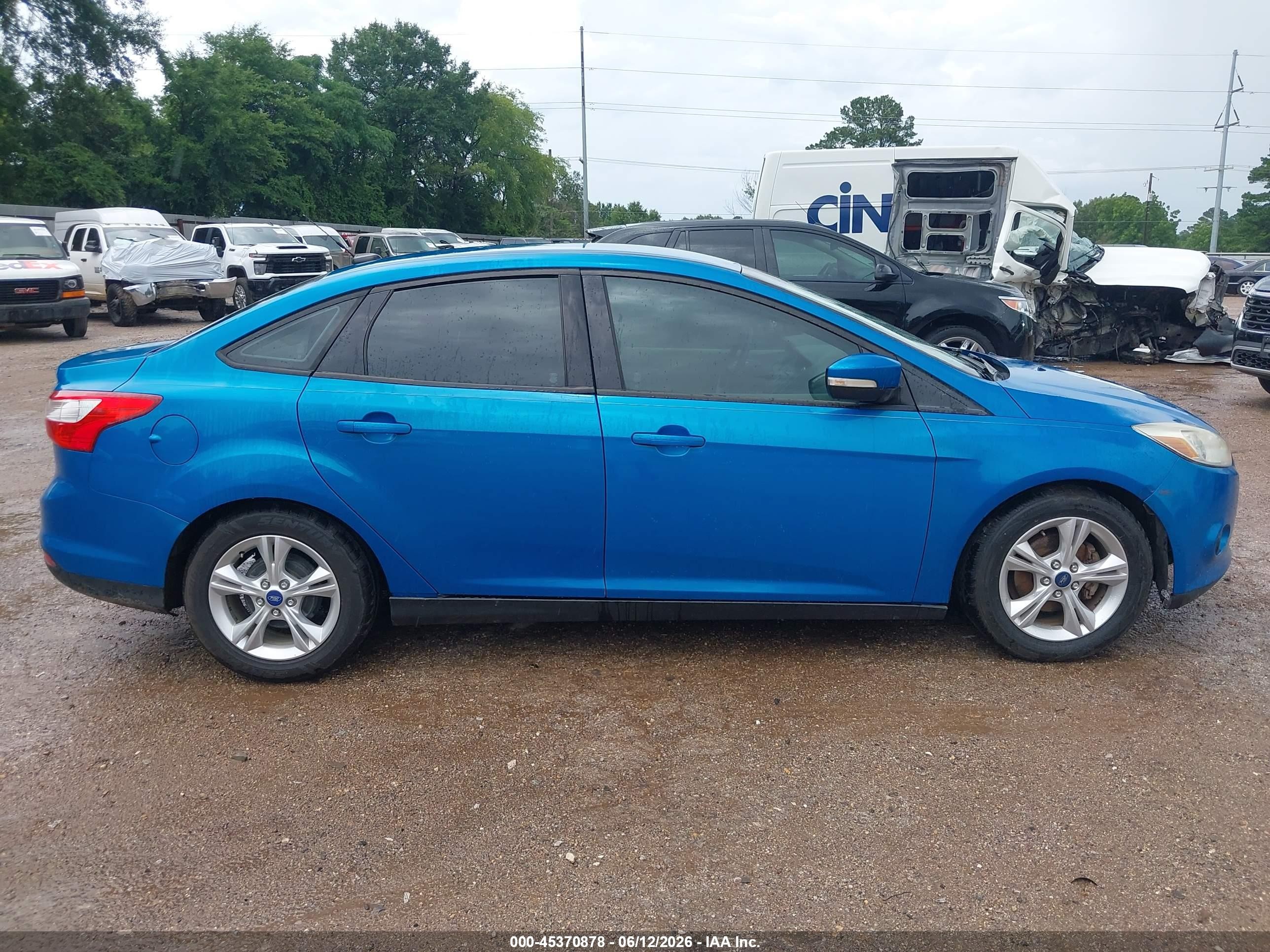 2014 Ford Focus Se Light Blue vin: 1FADP3F23EL109555