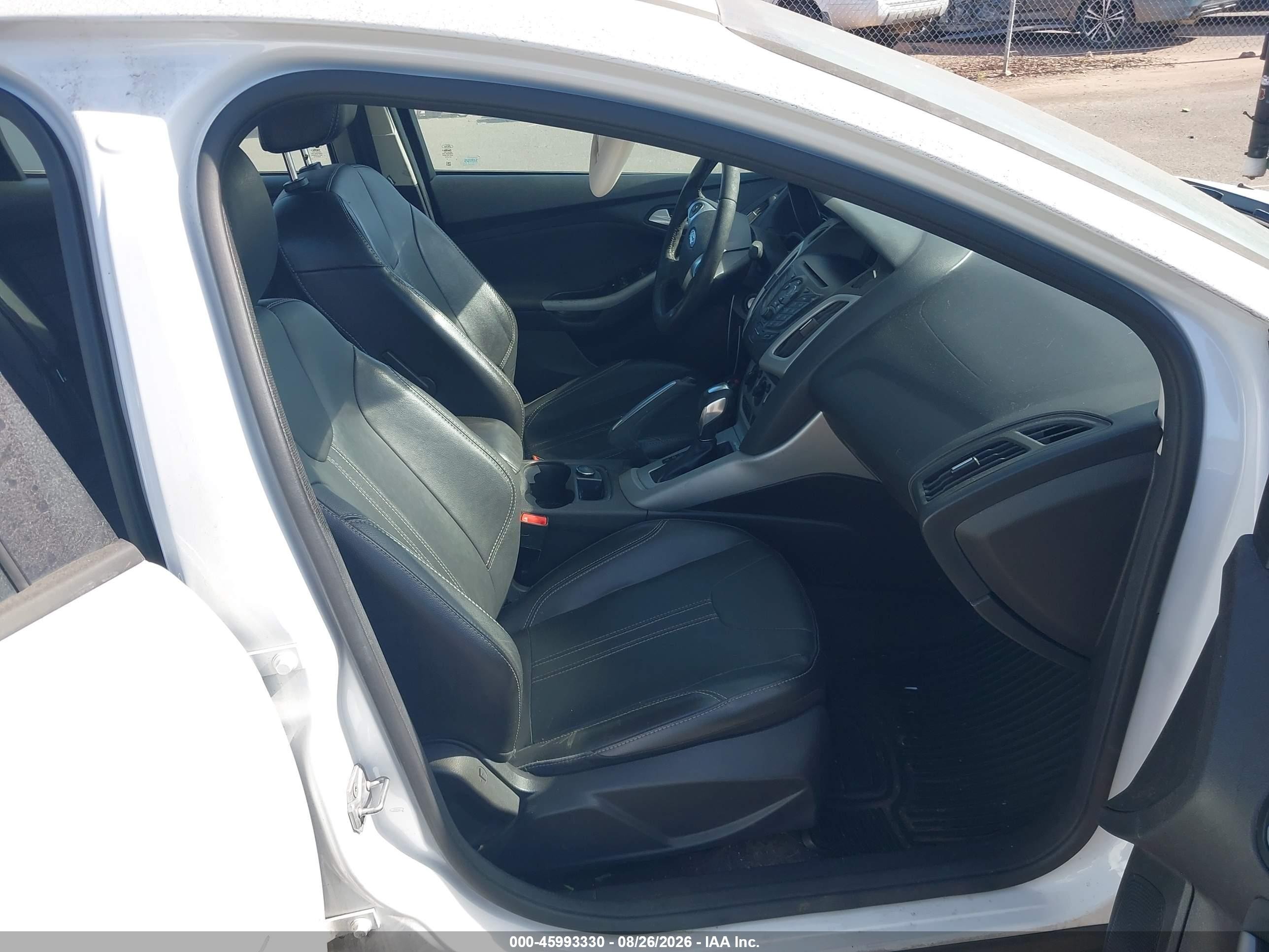 2014 Ford Focus Se White vin: 1FADP3F23EL111869