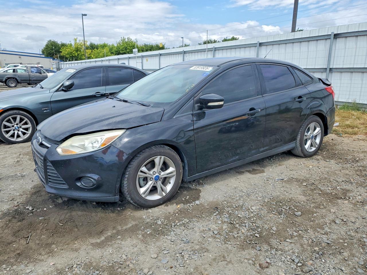 2014 Ford Focus Se Черный vin: 1FADP3F23EL112102