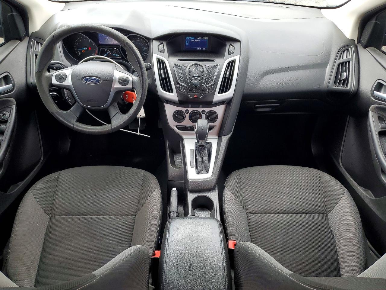2014 Ford Focus Se Черный vin: 1FADP3F23EL112102