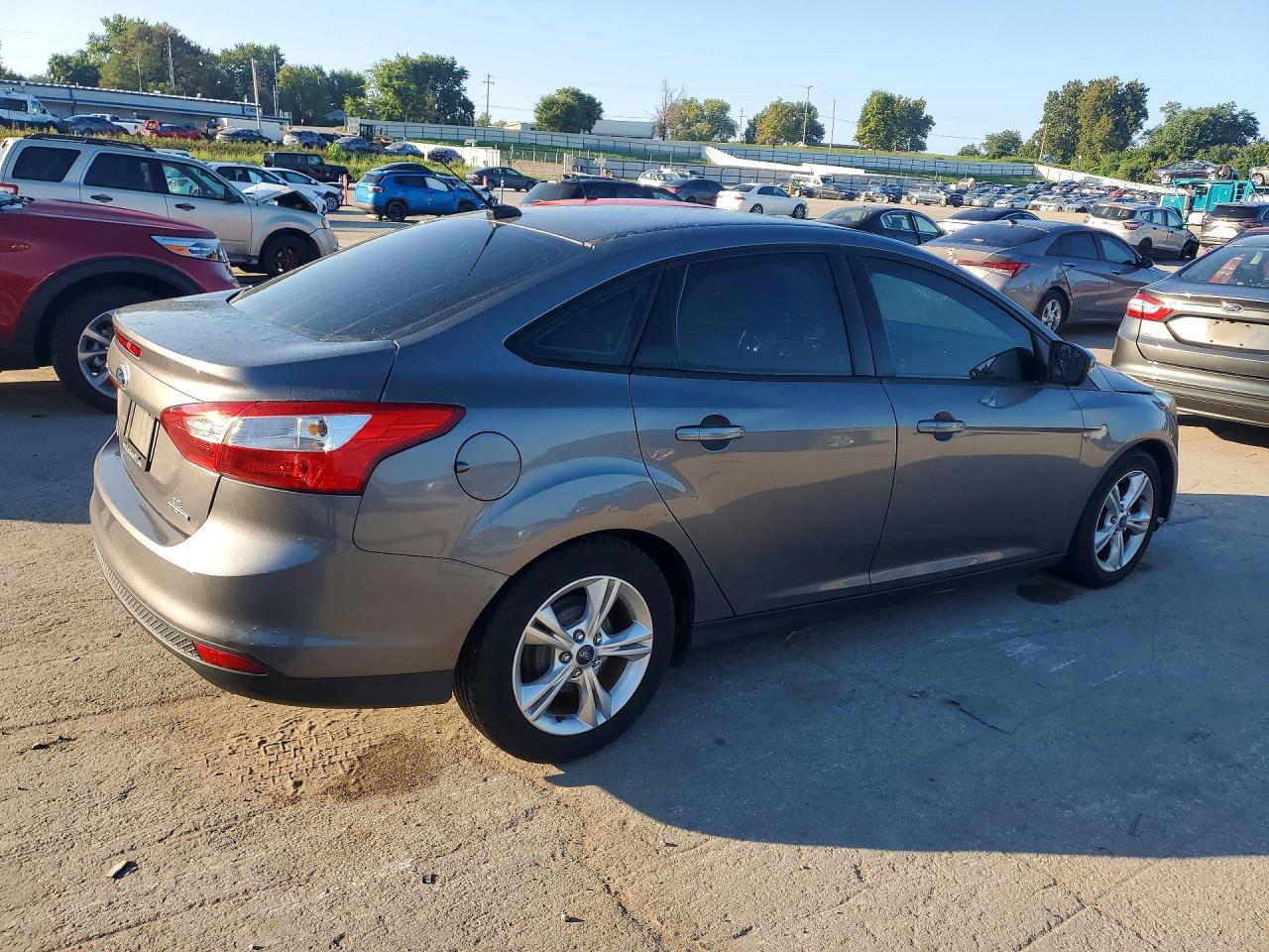 2014 Ford Focus Se Silver vin: 1FADP3F23EL121964