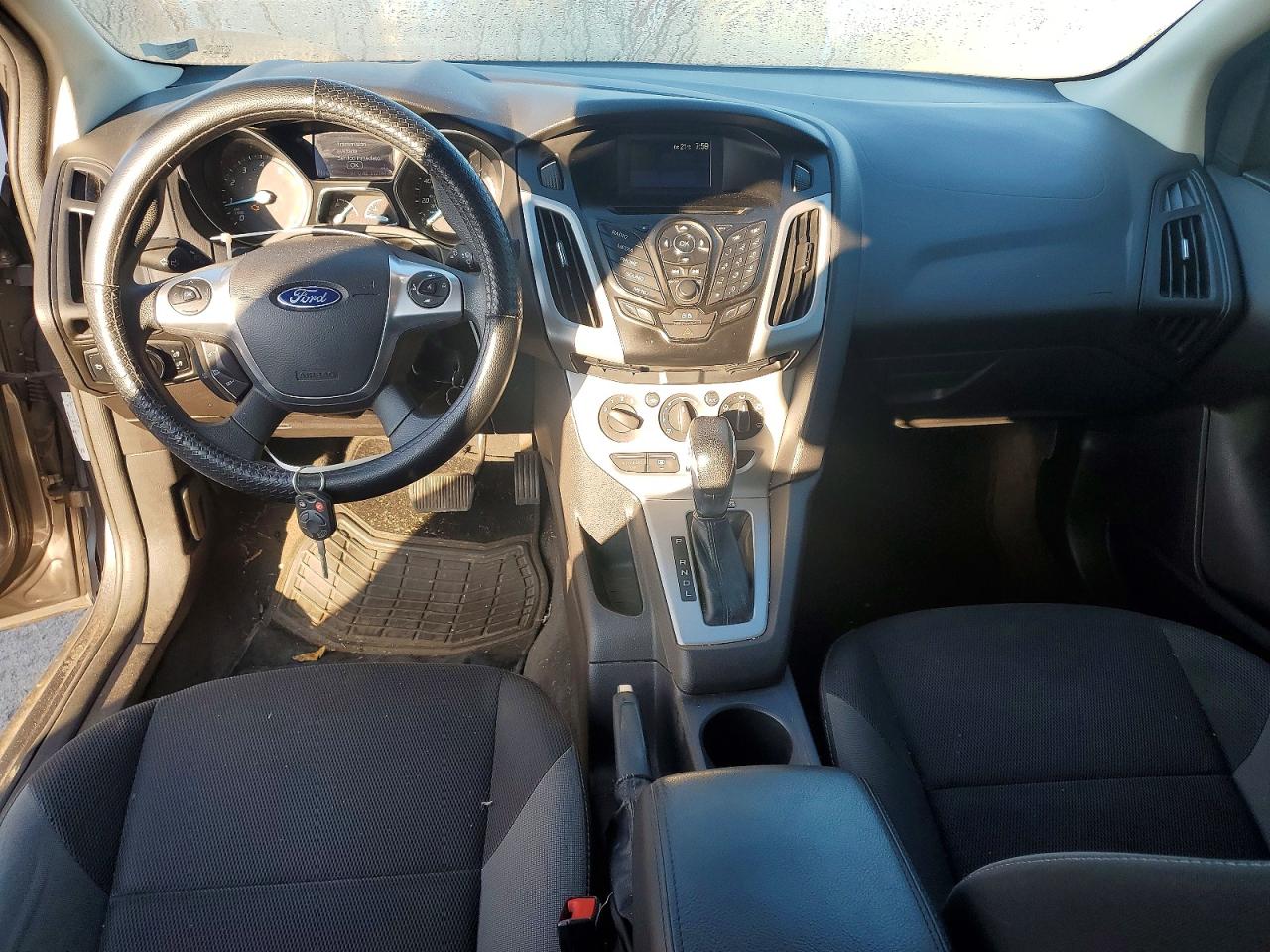 2014 Ford Focus Se Silver vin: 1FADP3F23EL121964