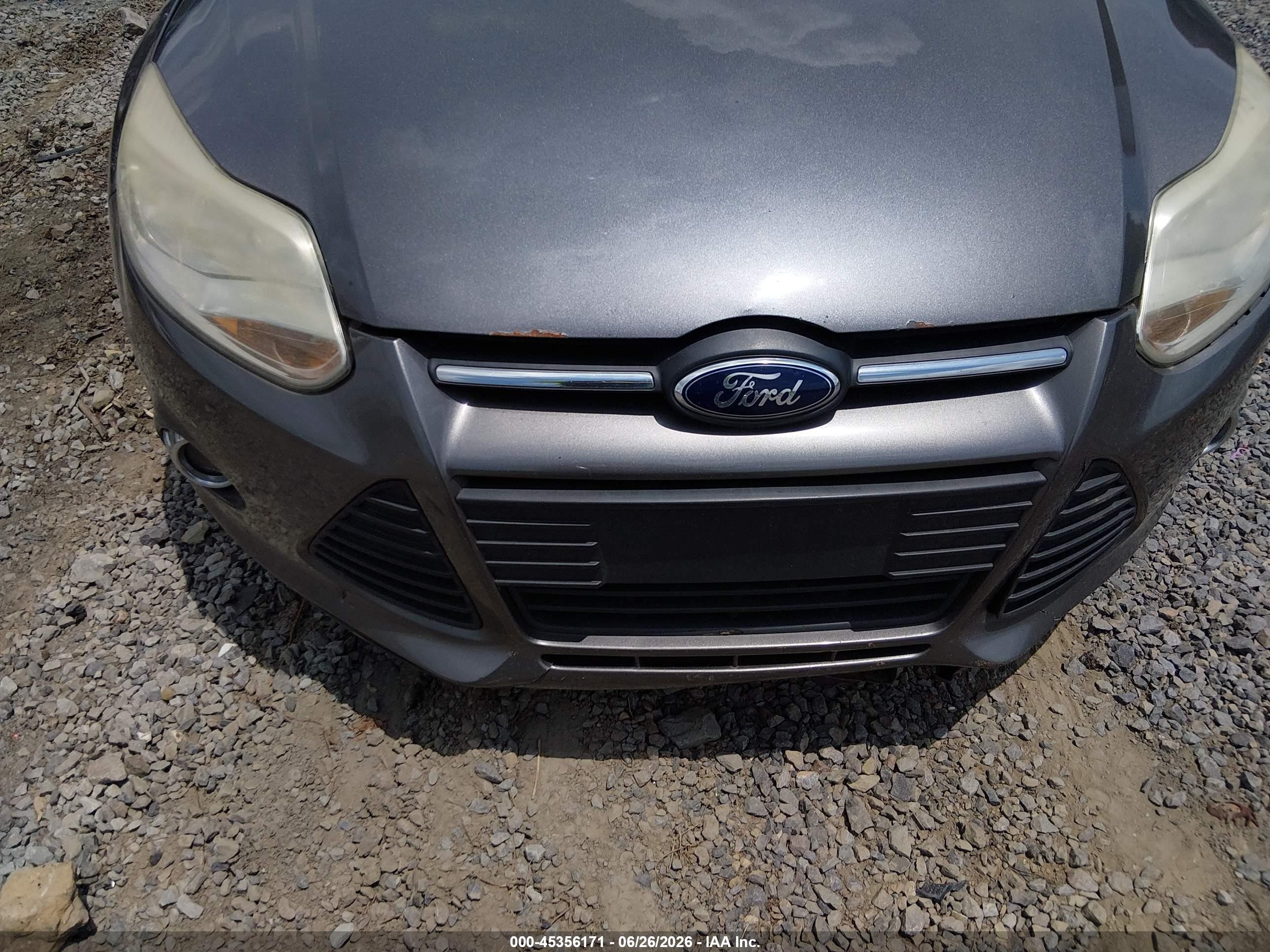 2014 Ford Focus Se Gray vin: 1FADP3F23EL122581