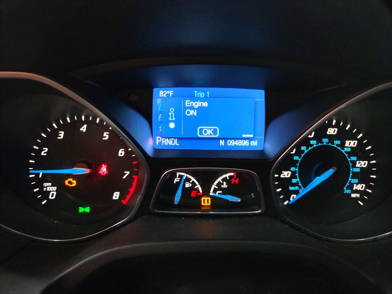 2014 Ford Focus Se Серебряный vin: 1FADP3F23EL129594