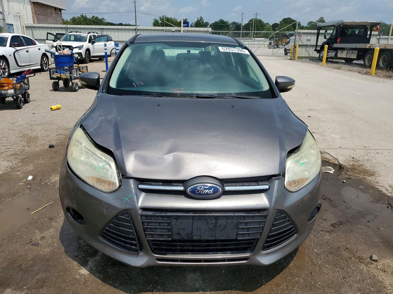 2014 Ford Focus Se Серый vin: 1FADP3F23EL134794