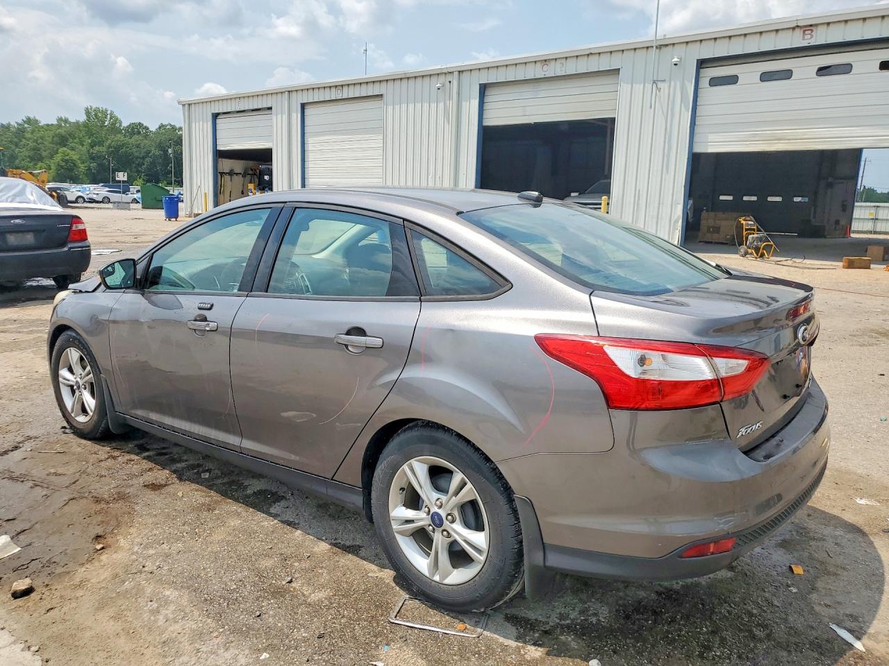2014 Ford Focus Se Серый vin: 1FADP3F23EL134794