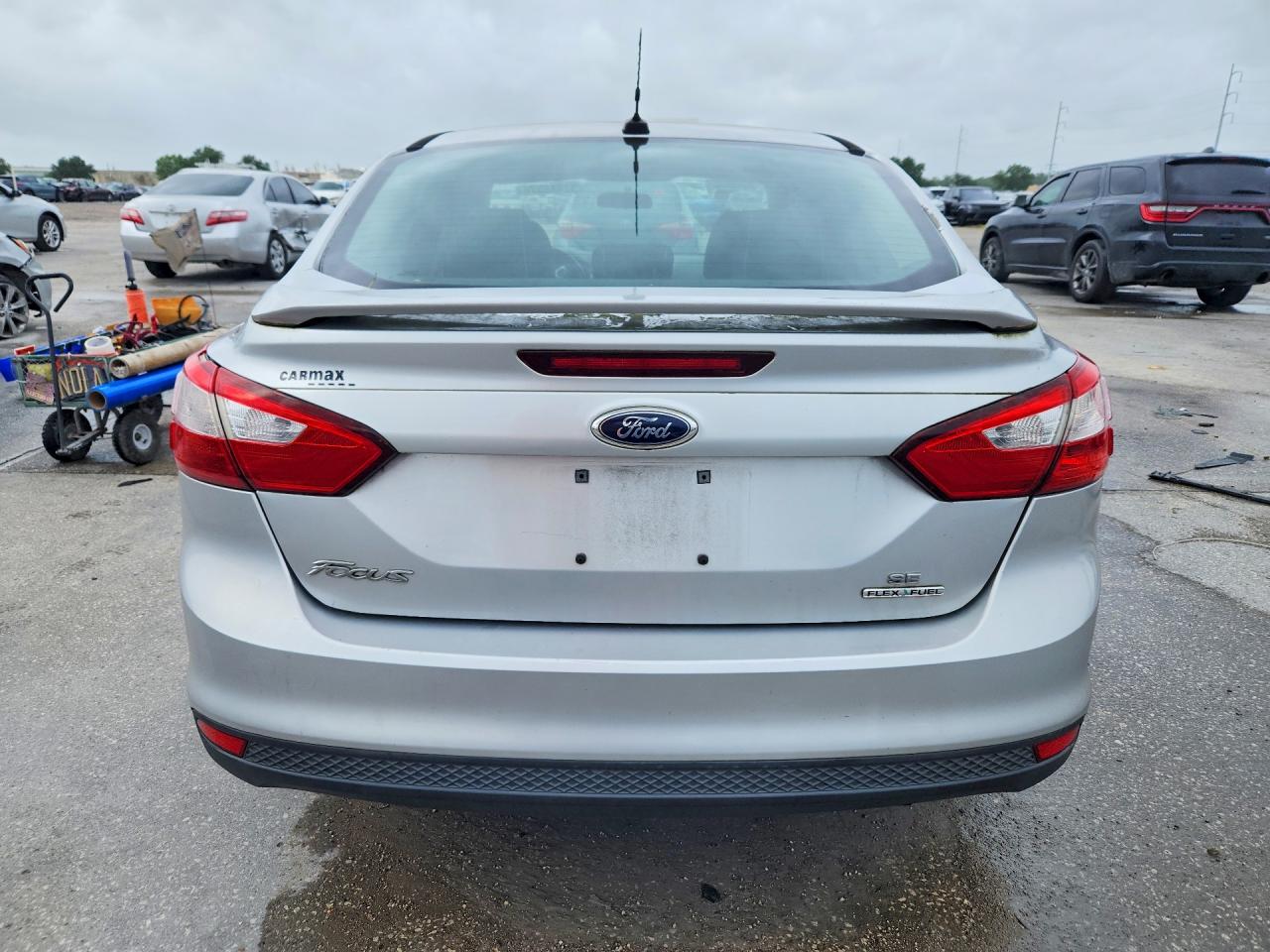 2014 Ford Focus Se Silver vin: 1FADP3F23EL142118
