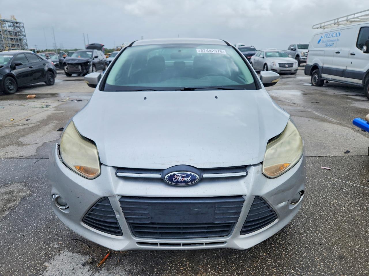 2014 Ford Focus Se Silver vin: 1FADP3F23EL142118