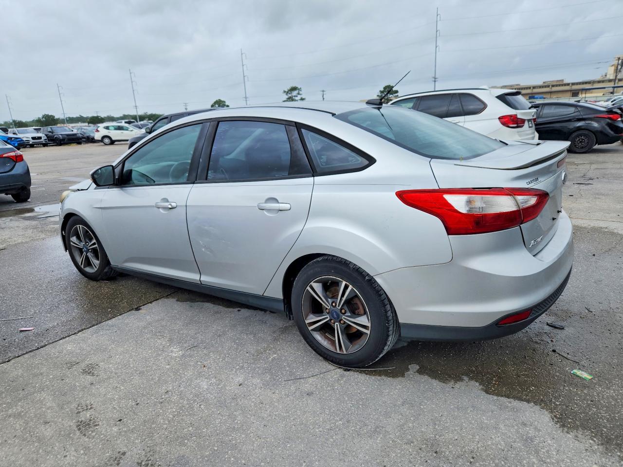 2014 Ford Focus Se Silver vin: 1FADP3F23EL142118