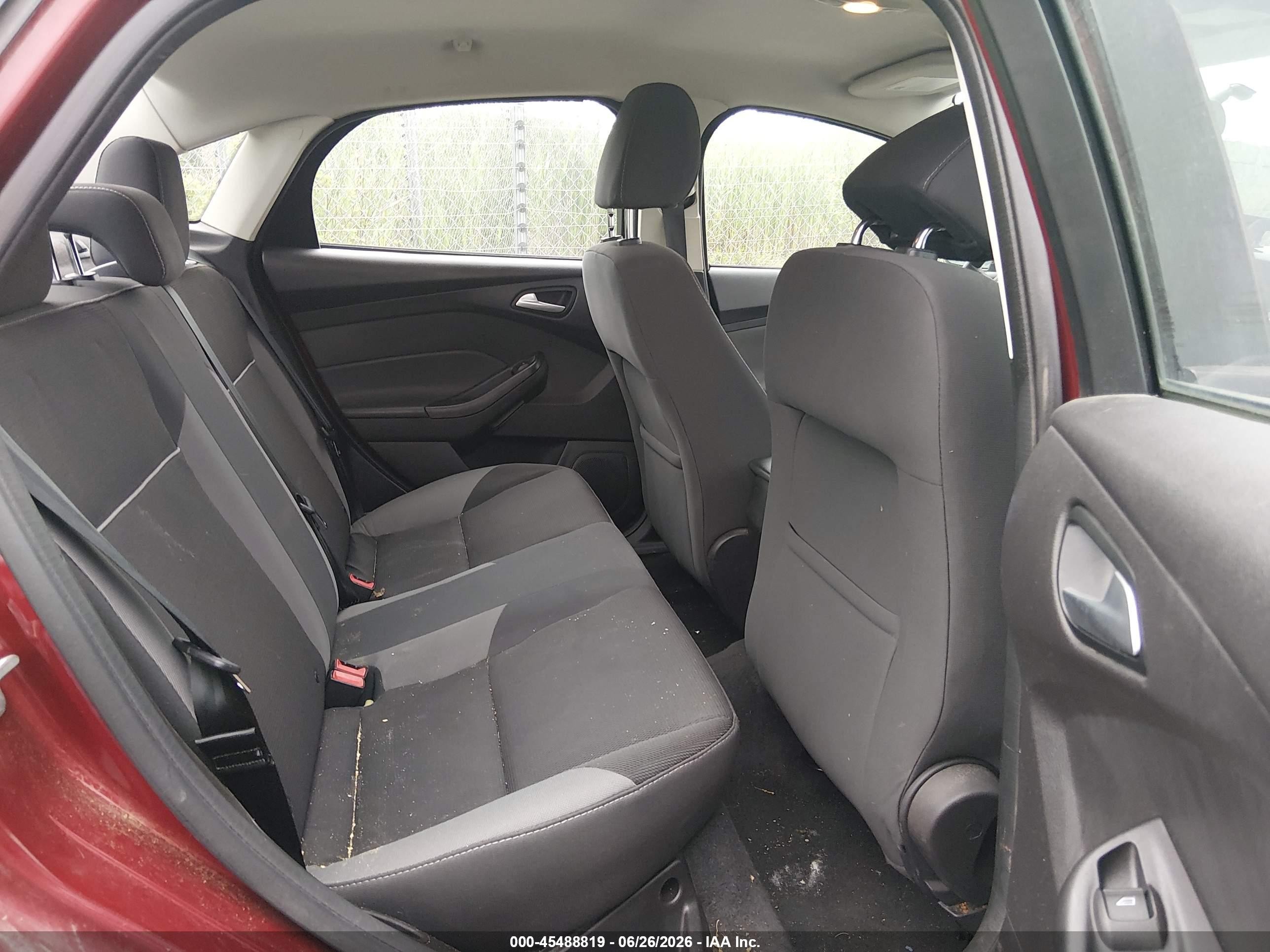 2014 Ford Focus Se Red vin: 1FADP3F23EL154740