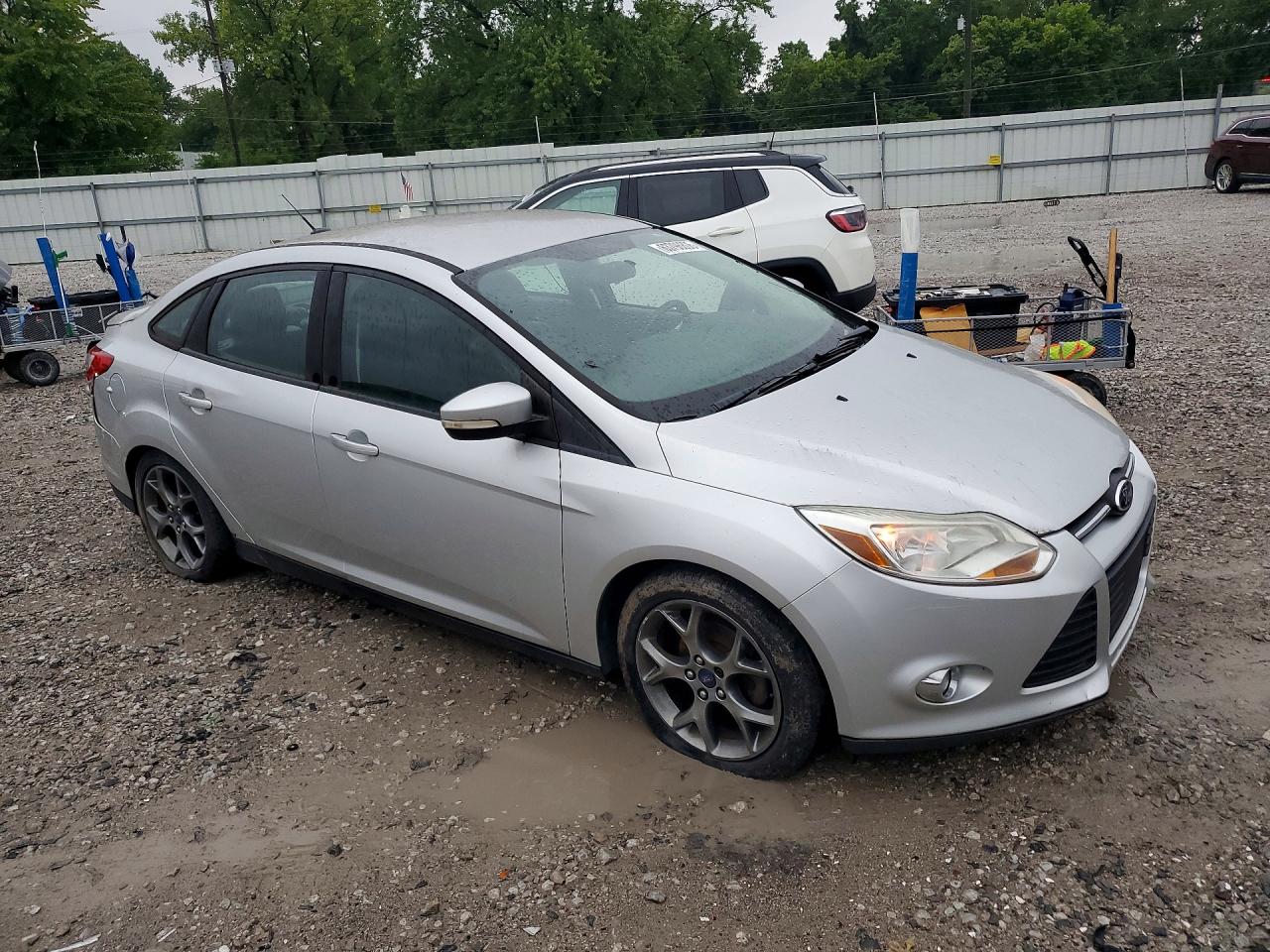 2014 Ford Focus Se Silver vin: 1FADP3F23EL166760