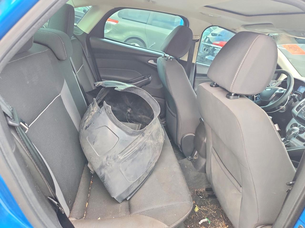 2014 Ford Focus Se Blue vin: 1FADP3F23EL189858