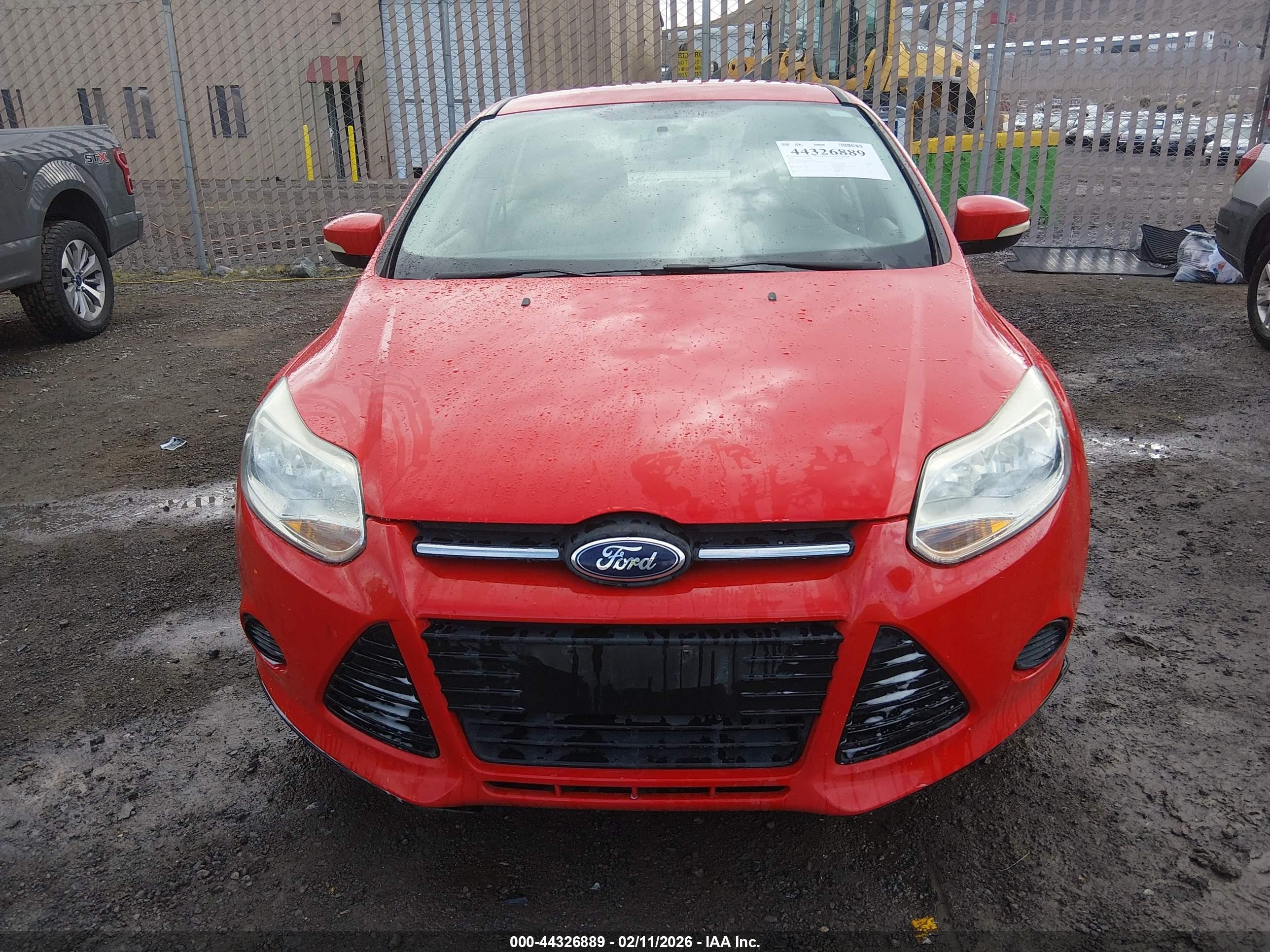 2014 Ford Focus Se Красный vin: 1FADP3F23EL192887