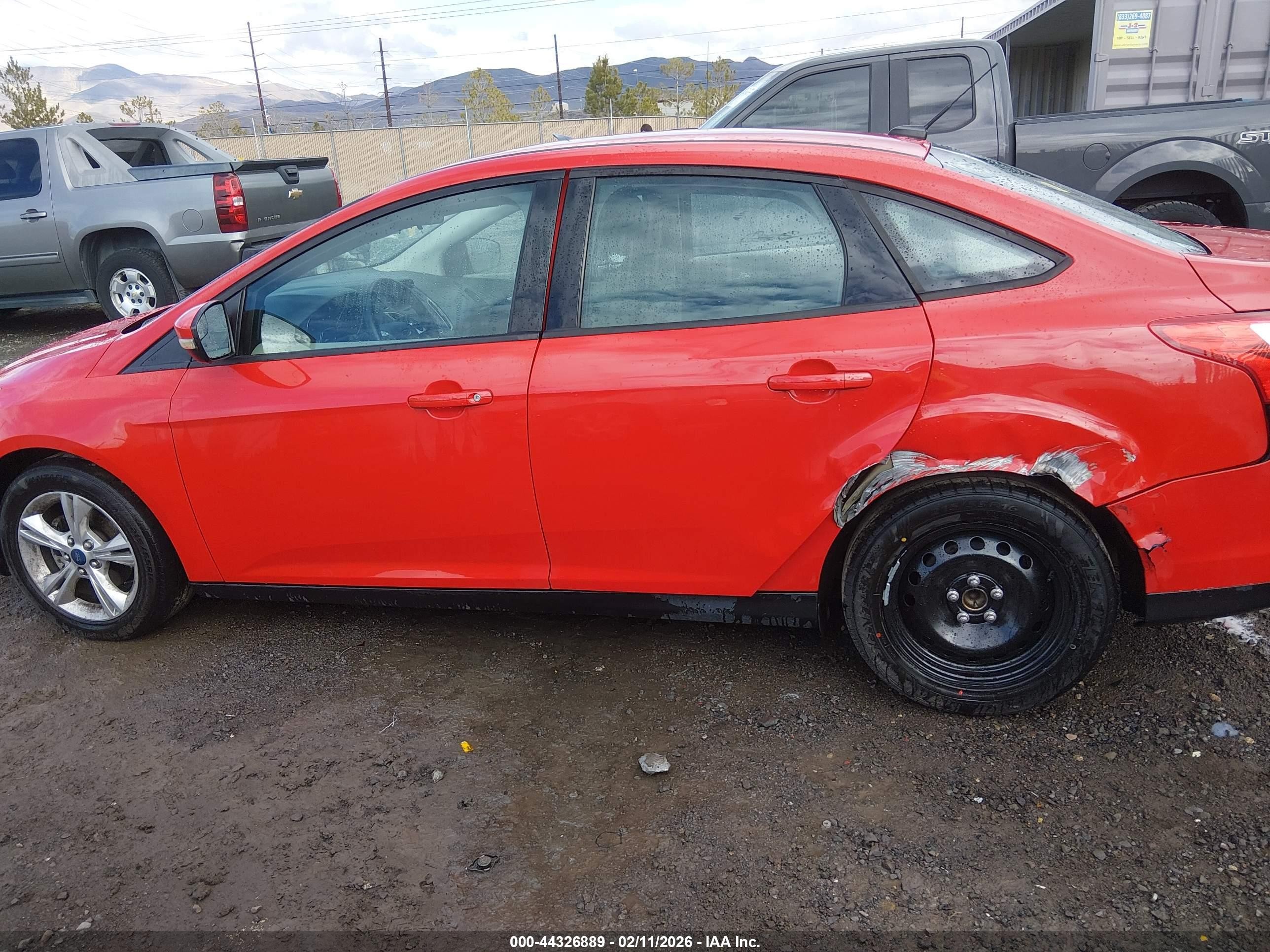 2014 Ford Focus Se Красный vin: 1FADP3F23EL192887