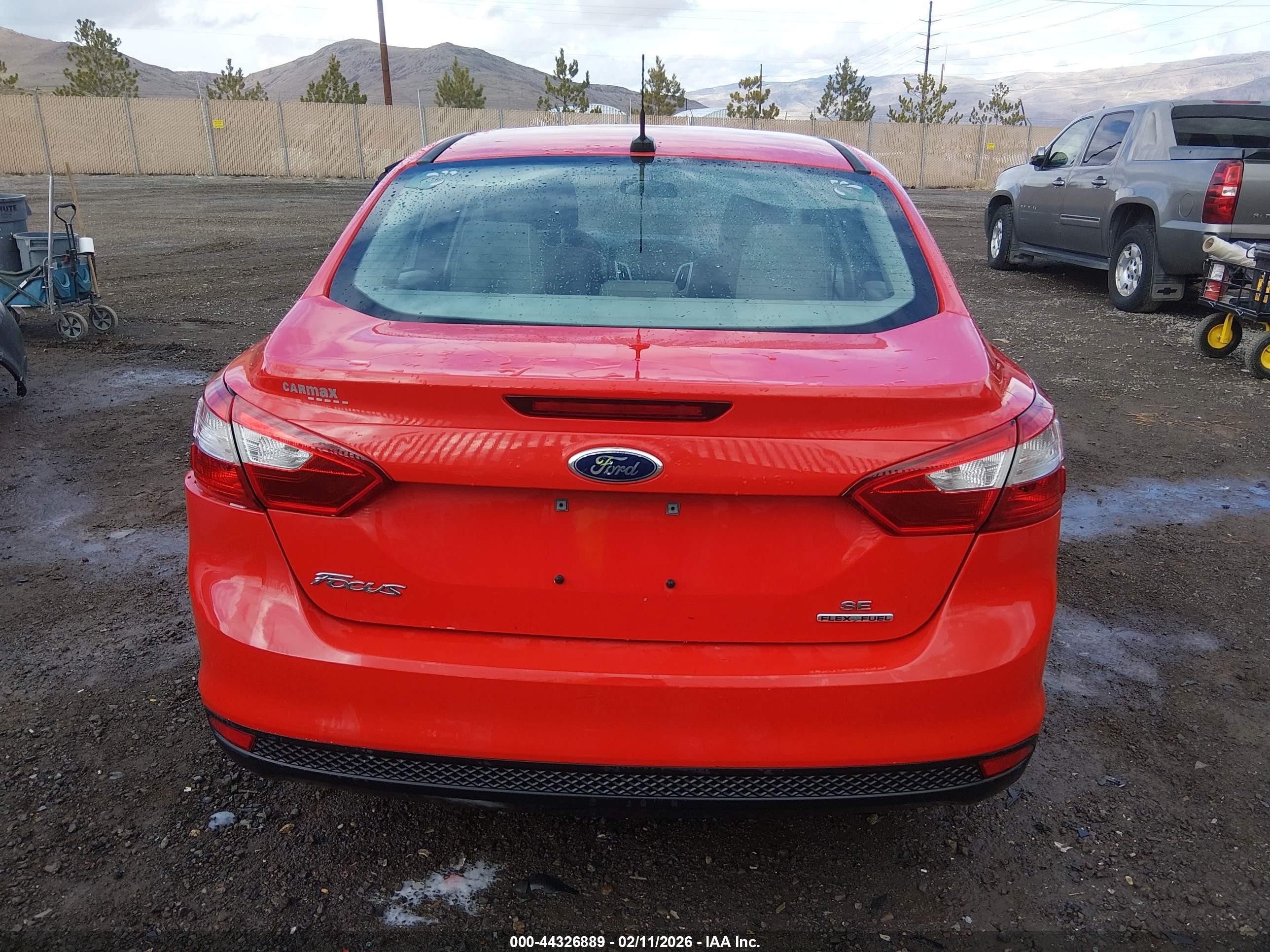 2014 Ford Focus Se Красный vin: 1FADP3F23EL192887