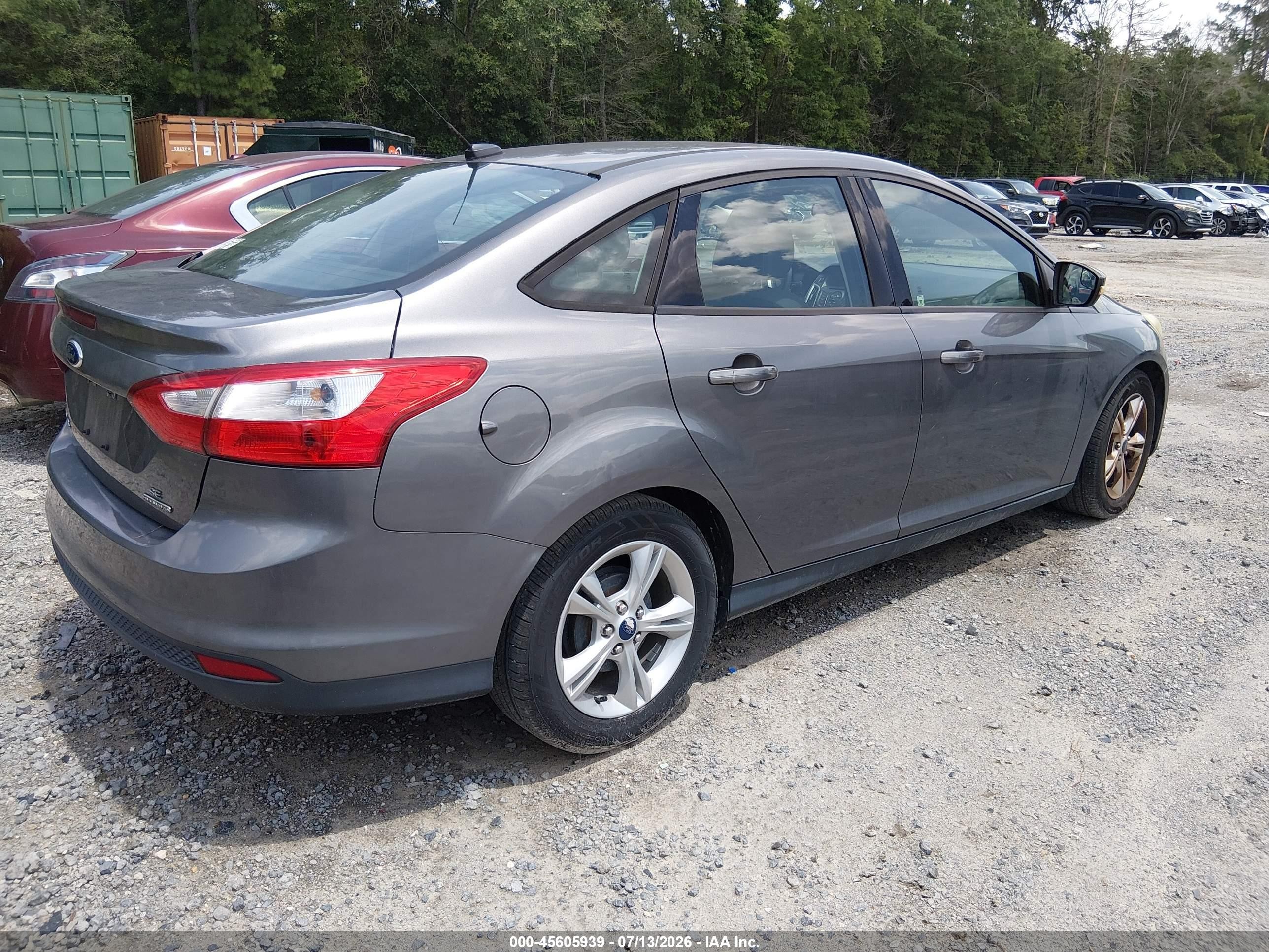 2014 Ford Focus Se Gray vin: 1FADP3F23EL193750