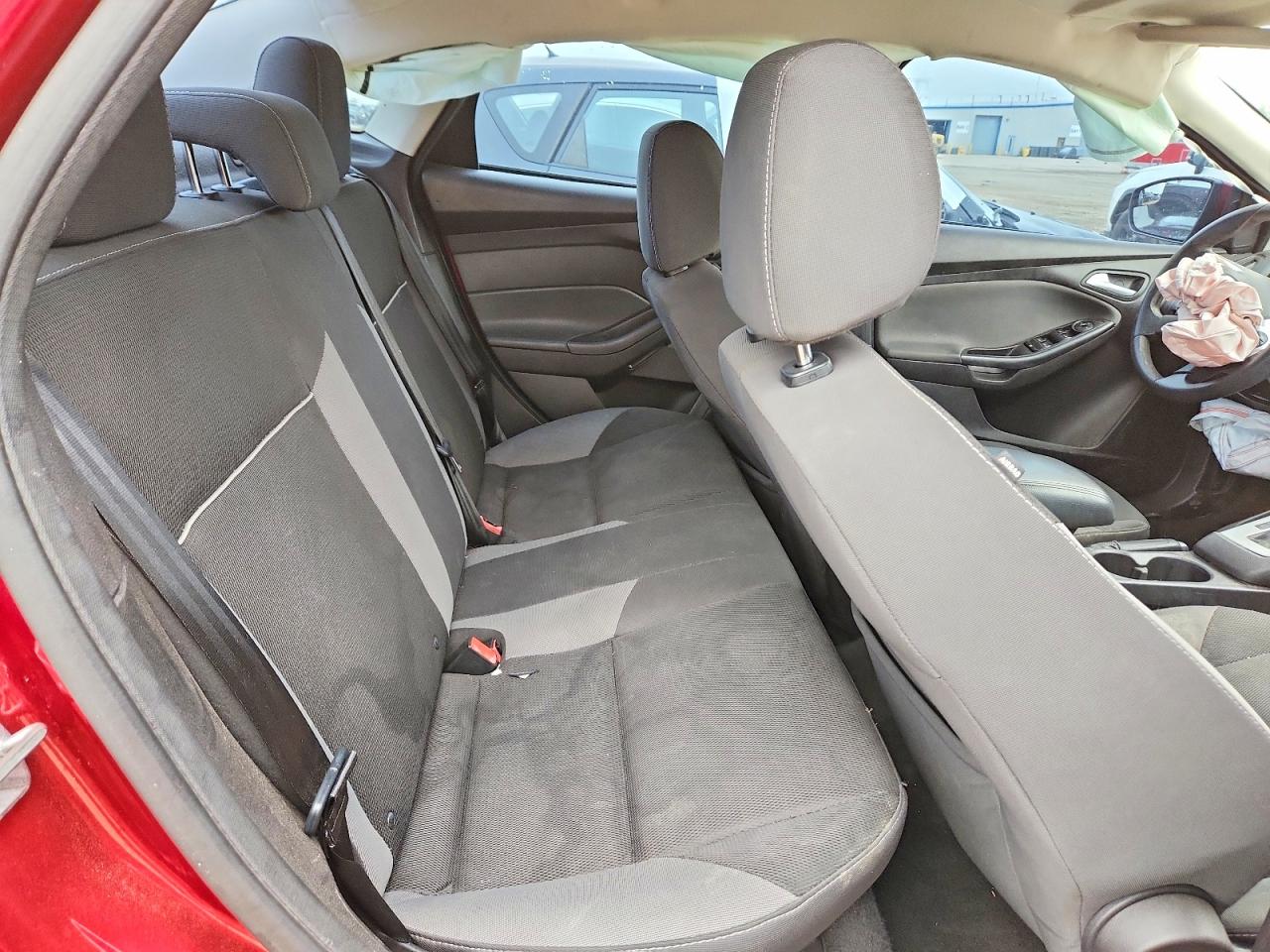 2014 Ford Focus Se Red vin: 1FADP3F23EL205041