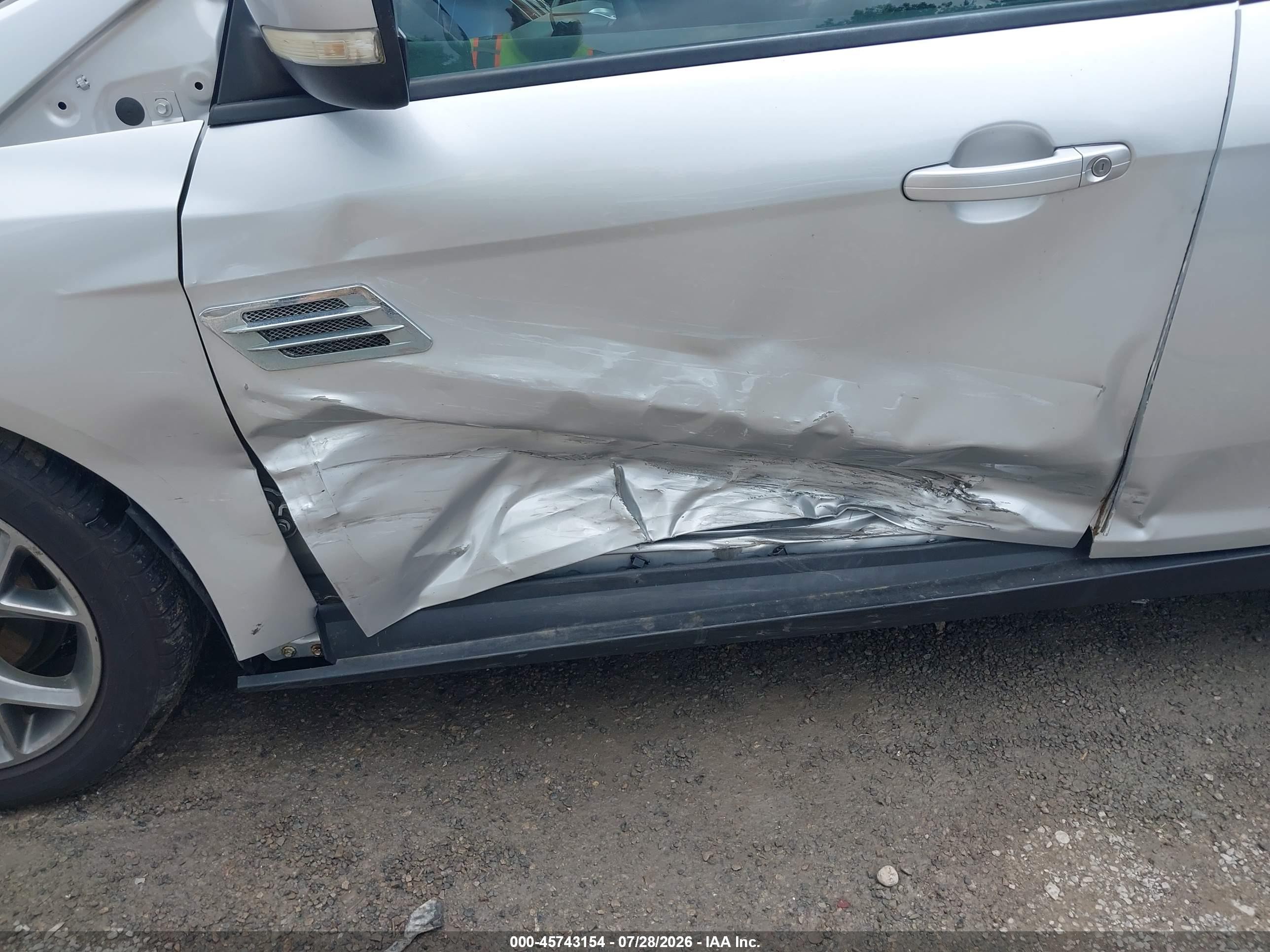 2014 Ford Focus Se Серебряный vin: 1FADP3F23EL205833