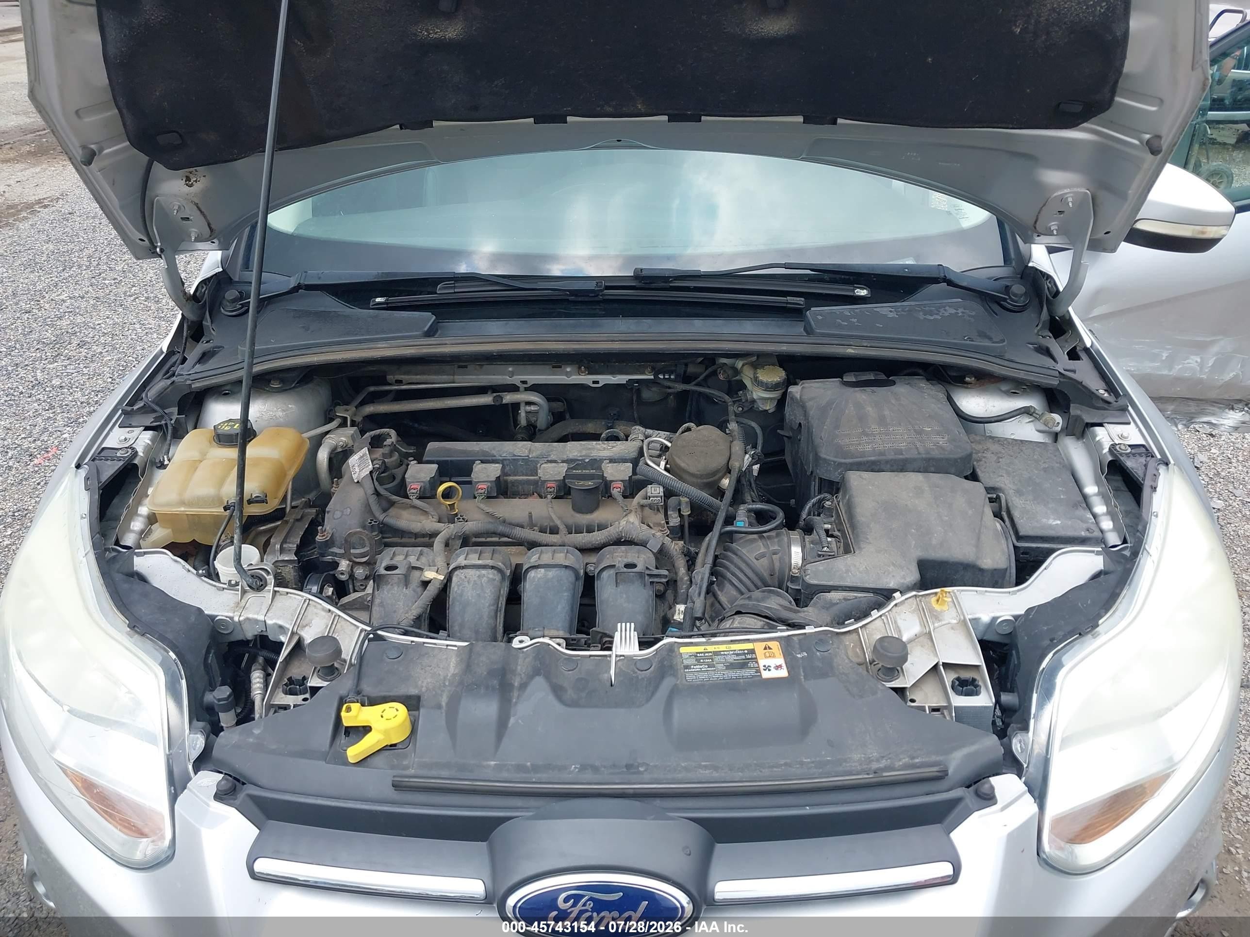 2014 Ford Focus Se Серебряный vin: 1FADP3F23EL205833