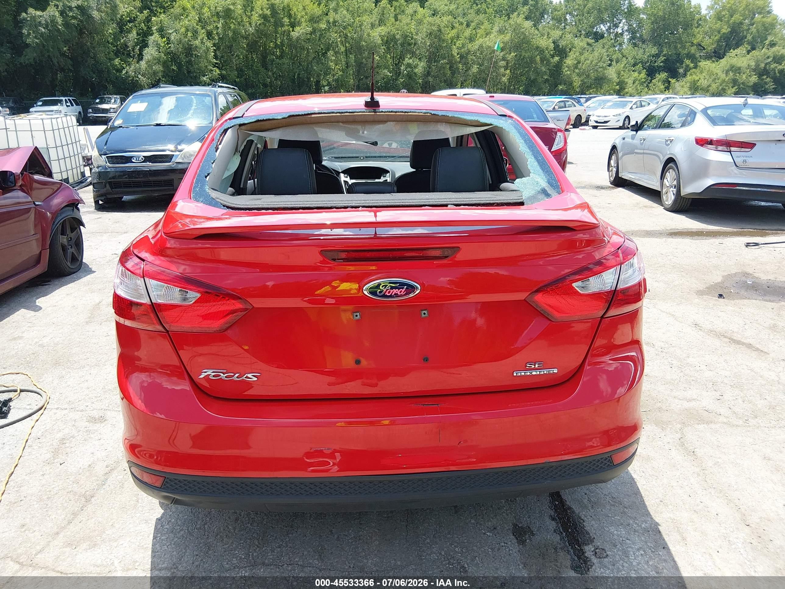 2014 Ford Focus Se Red vin: 1FADP3F23EL209140
