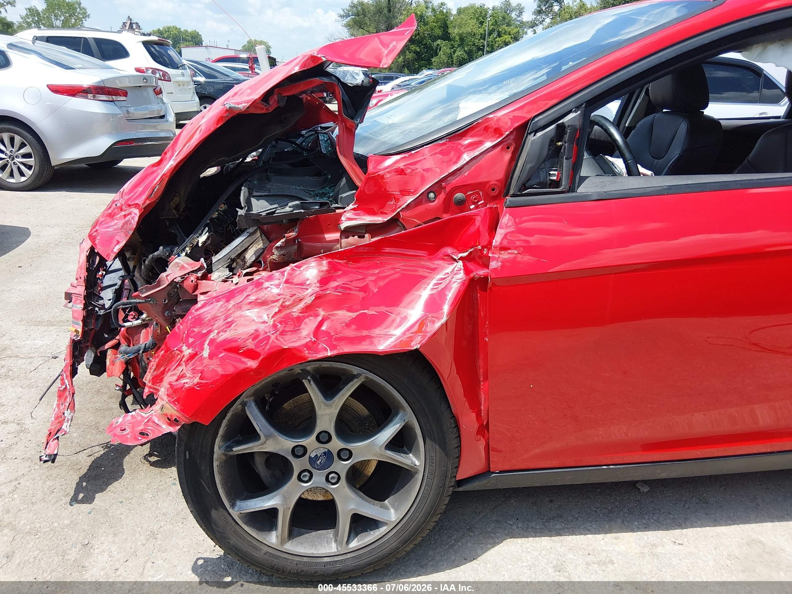 2014 Ford Focus Se Red vin: 1FADP3F23EL209140
