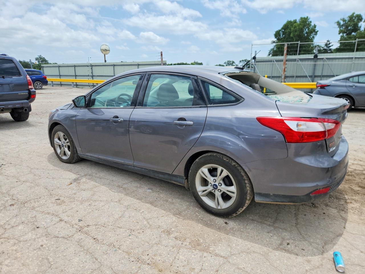 2014 Ford Focus Se Gray vin: 1FADP3F23EL218646