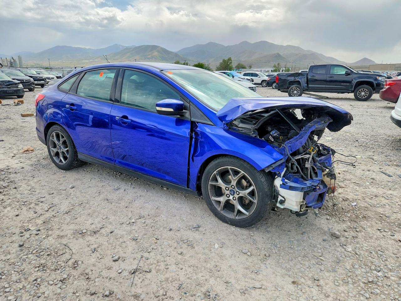 2014 Ford Focus Se Blue vin: 1FADP3F23EL234457
