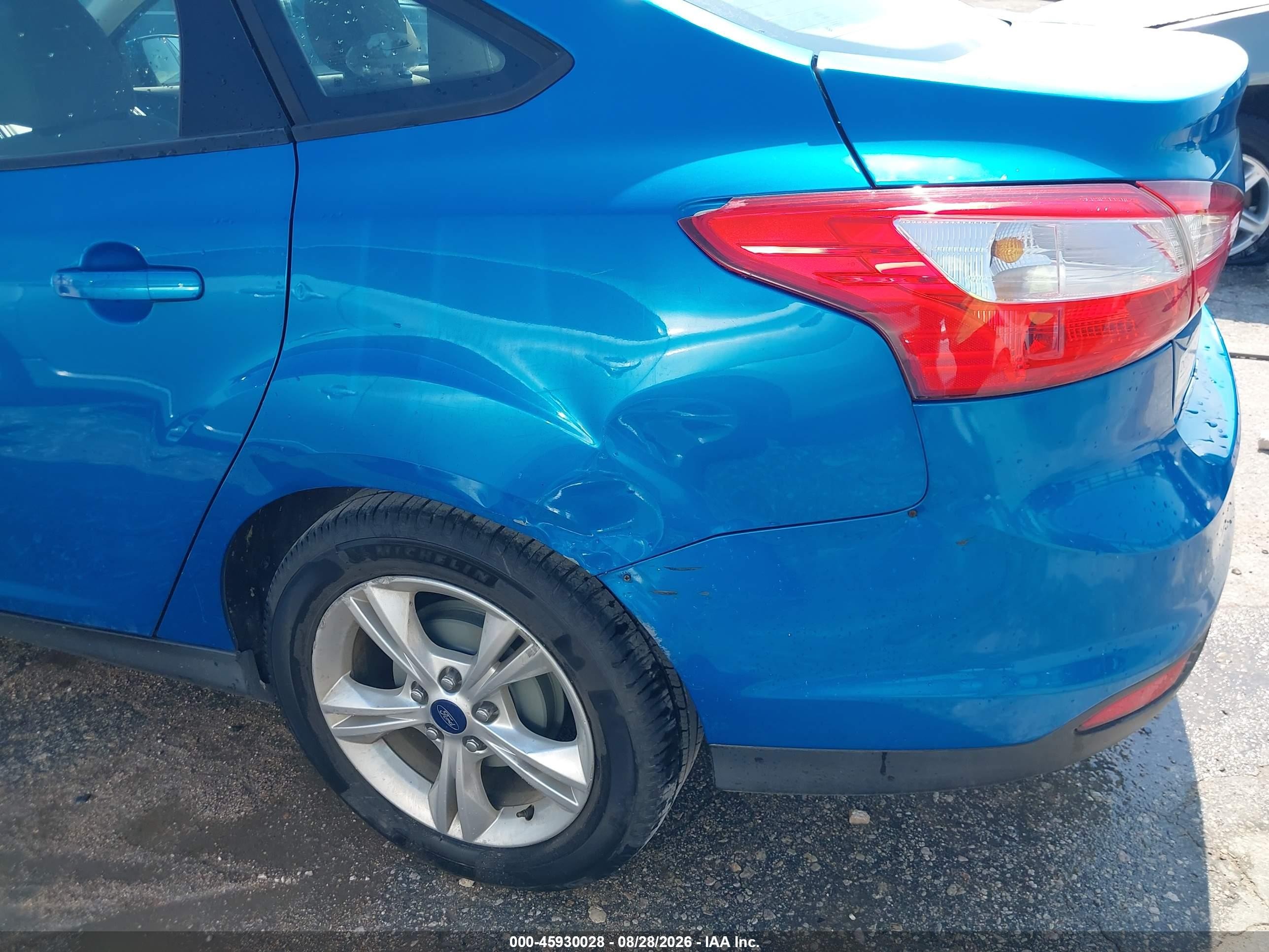 2014 Ford Focus Se Синий vin: 1FADP3F23EL246527