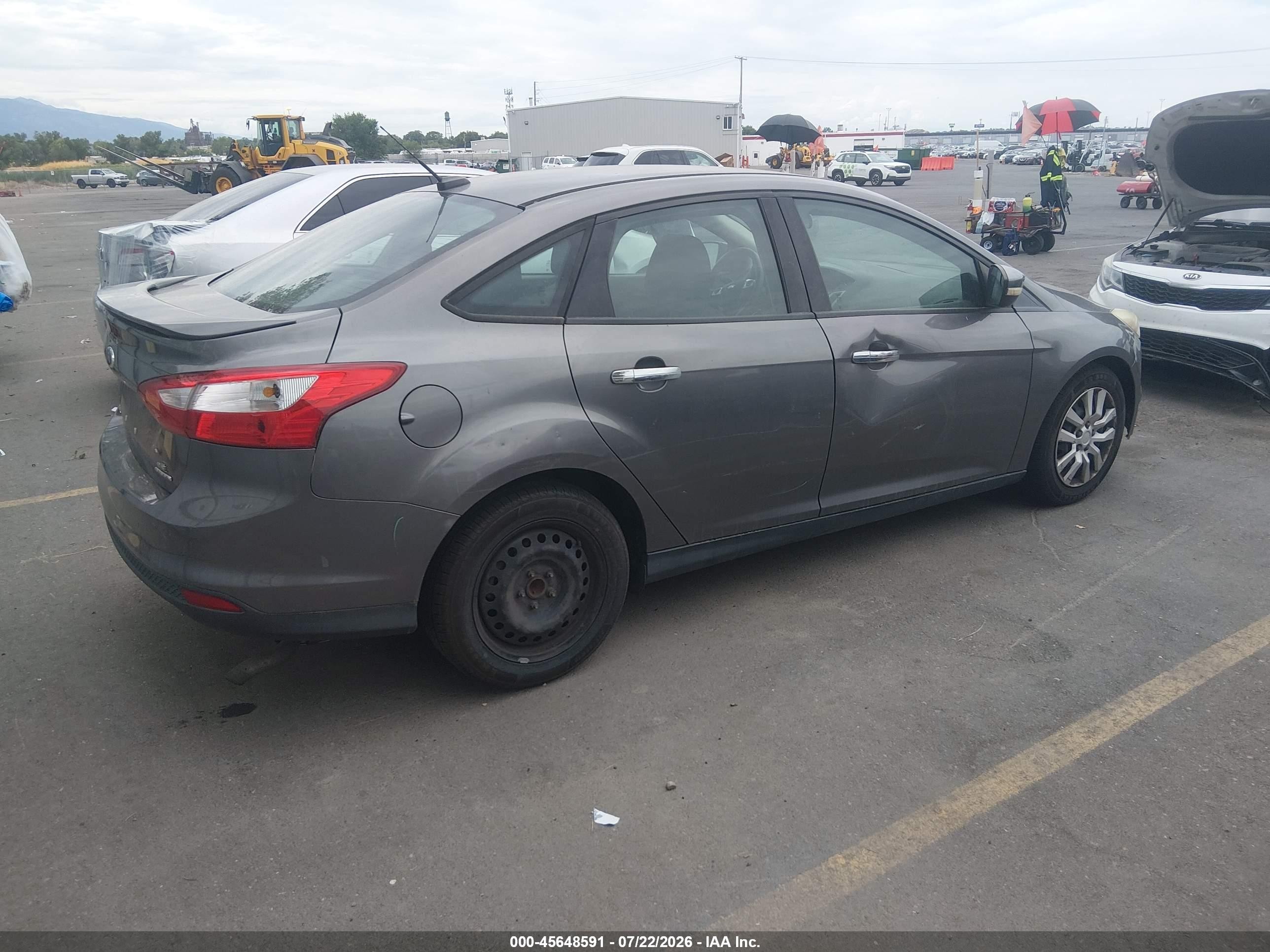 2014 Ford Focus Se Gray vin: 1FADP3F23EL254725