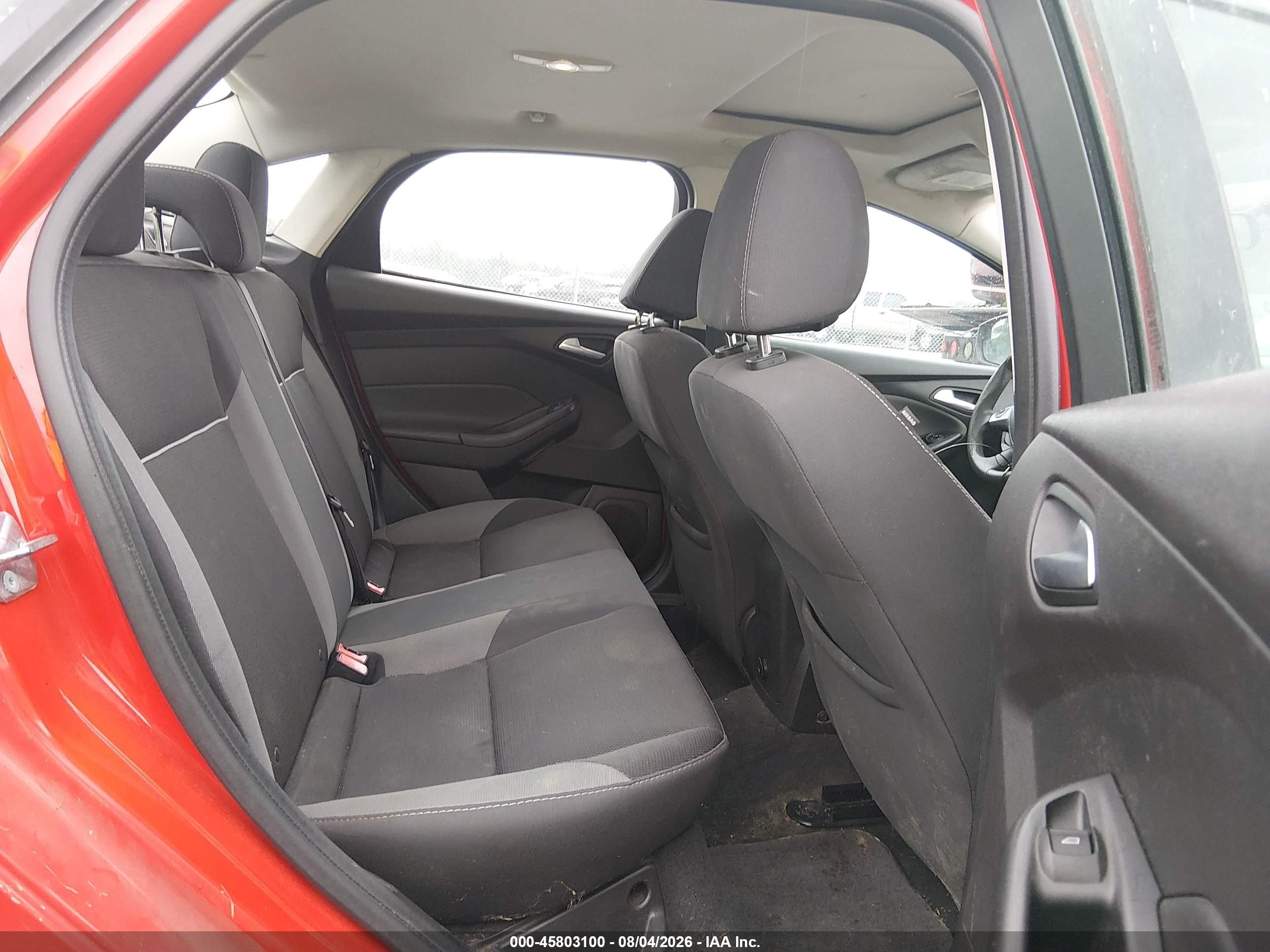 2014 Ford Focus Se Красный vin: 1FADP3F23EL255860