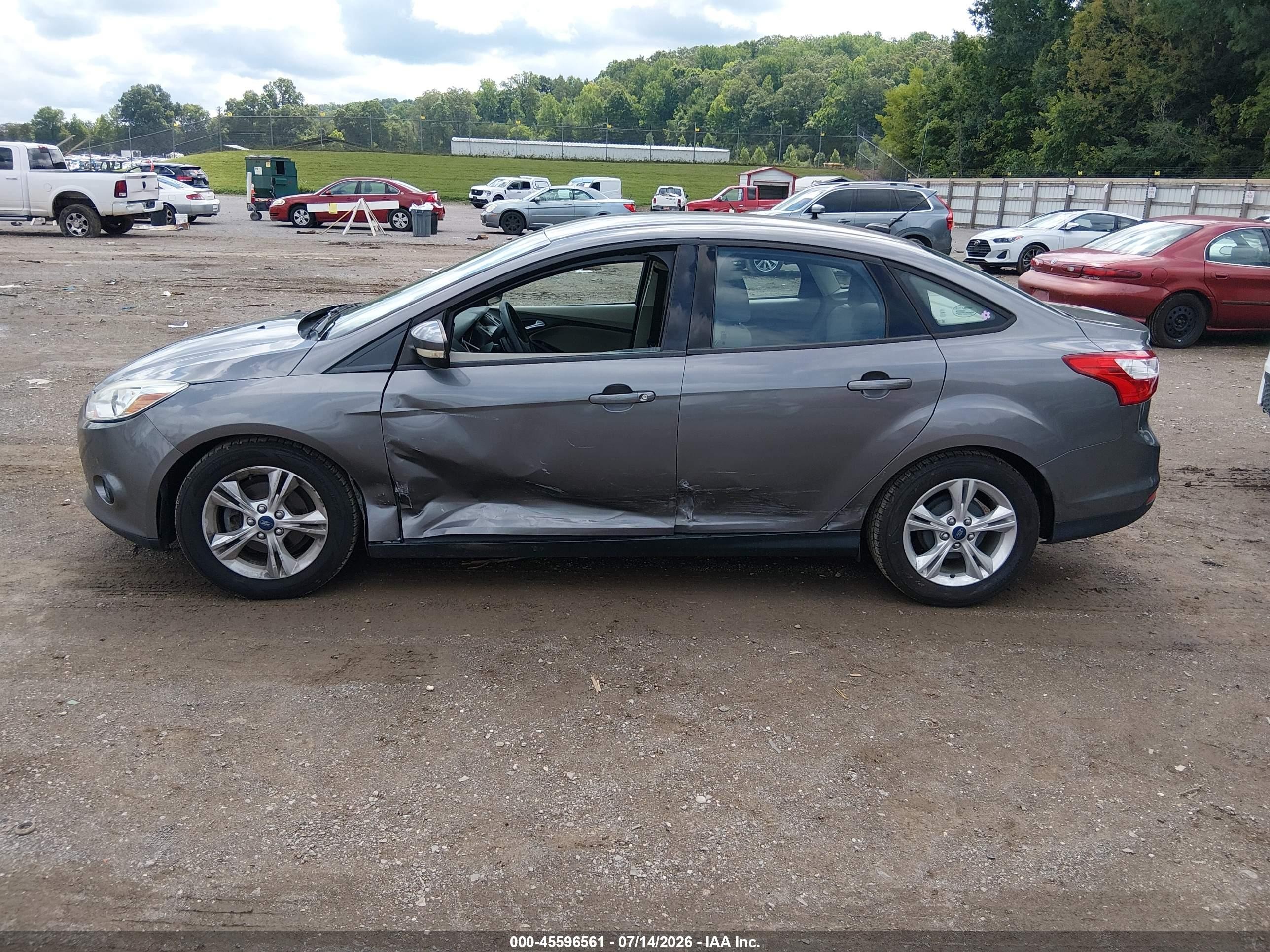 2014 Ford Focus Se Silver vin: 1FADP3F23EL257253