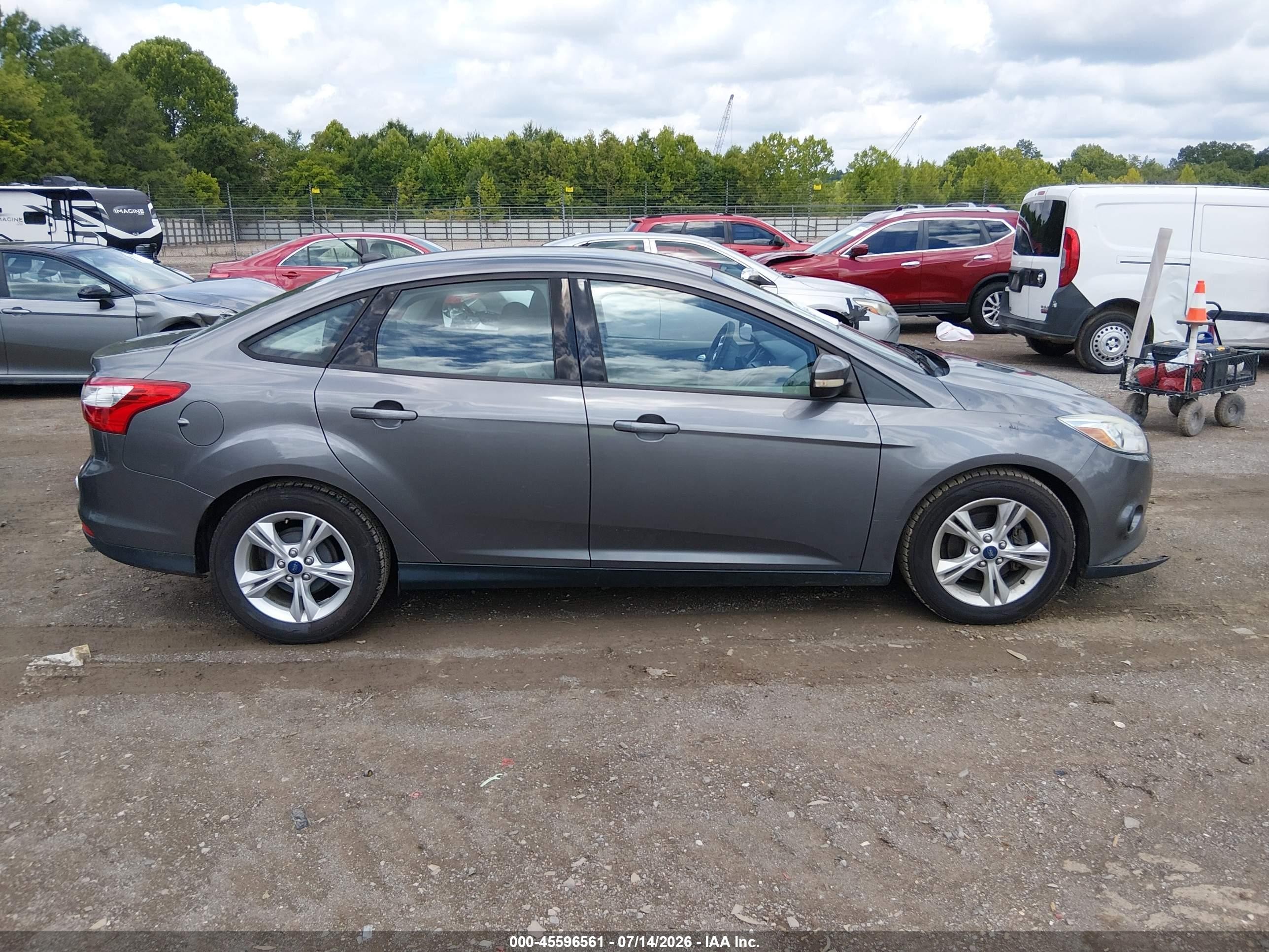 2014 Ford Focus Se Silver vin: 1FADP3F23EL257253