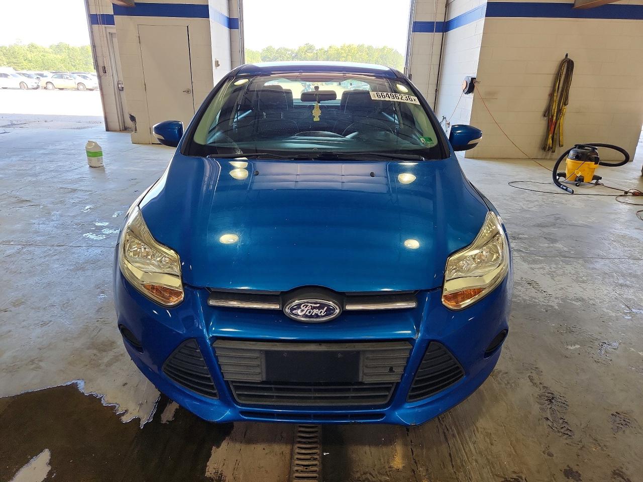 2014 Ford Focus Se Синий vin: 1FADP3F23EL258130