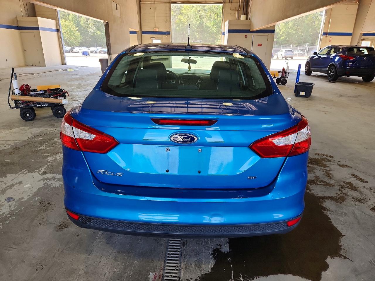 2014 Ford Focus Se Синий vin: 1FADP3F23EL258130