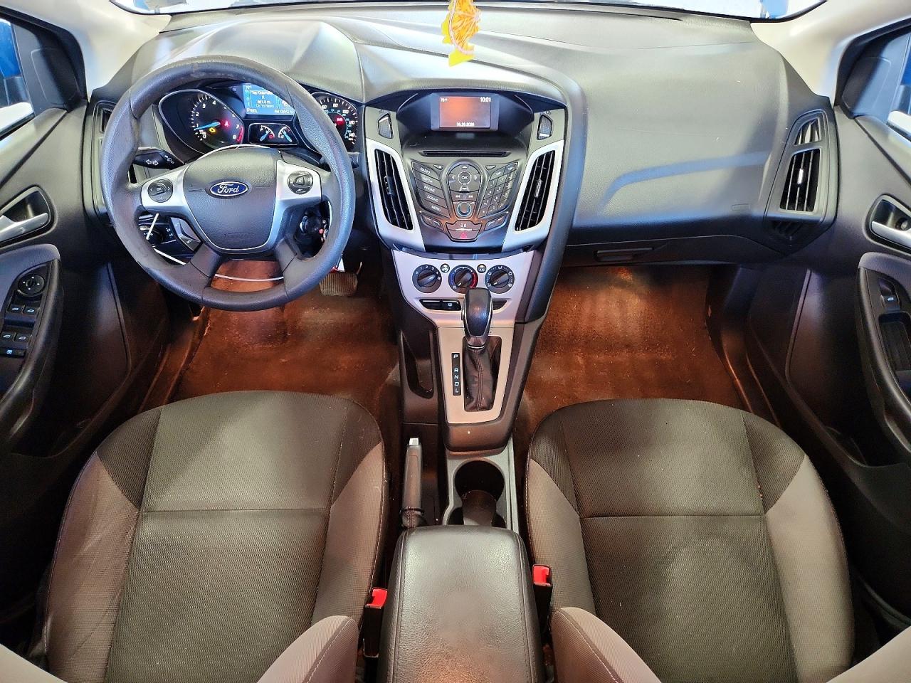 2014 Ford Focus Se Синий vin: 1FADP3F23EL258130