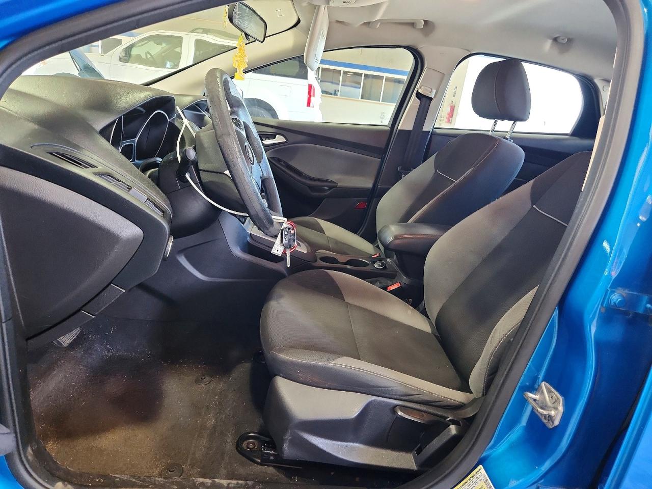 2014 Ford Focus Se Синий vin: 1FADP3F23EL258130