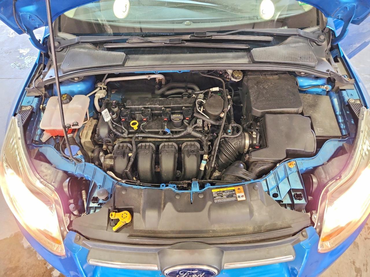2014 Ford Focus Se Синий vin: 1FADP3F23EL258130