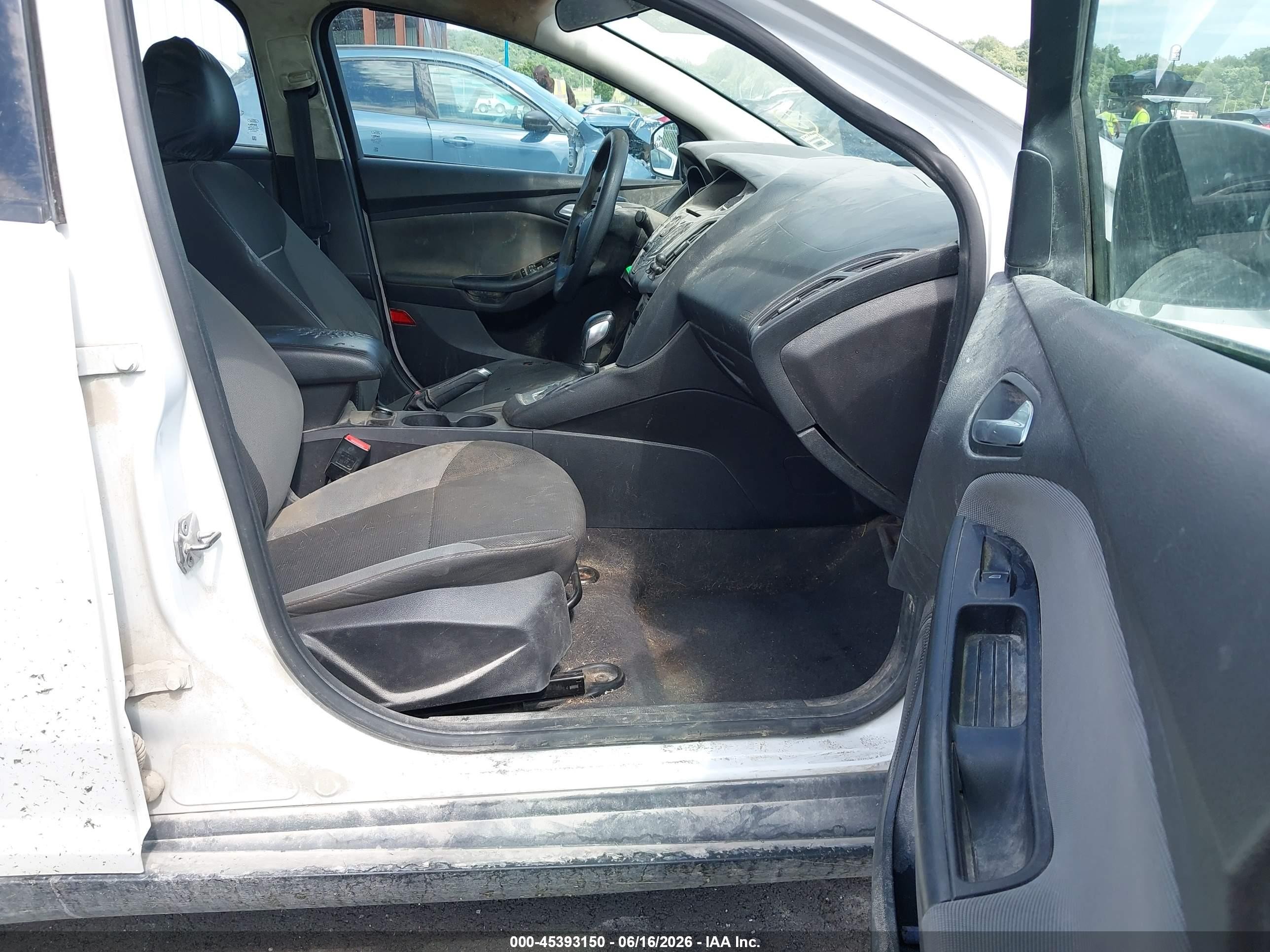 2014 Ford Focus Se White vin: 1FADP3F23EL265742