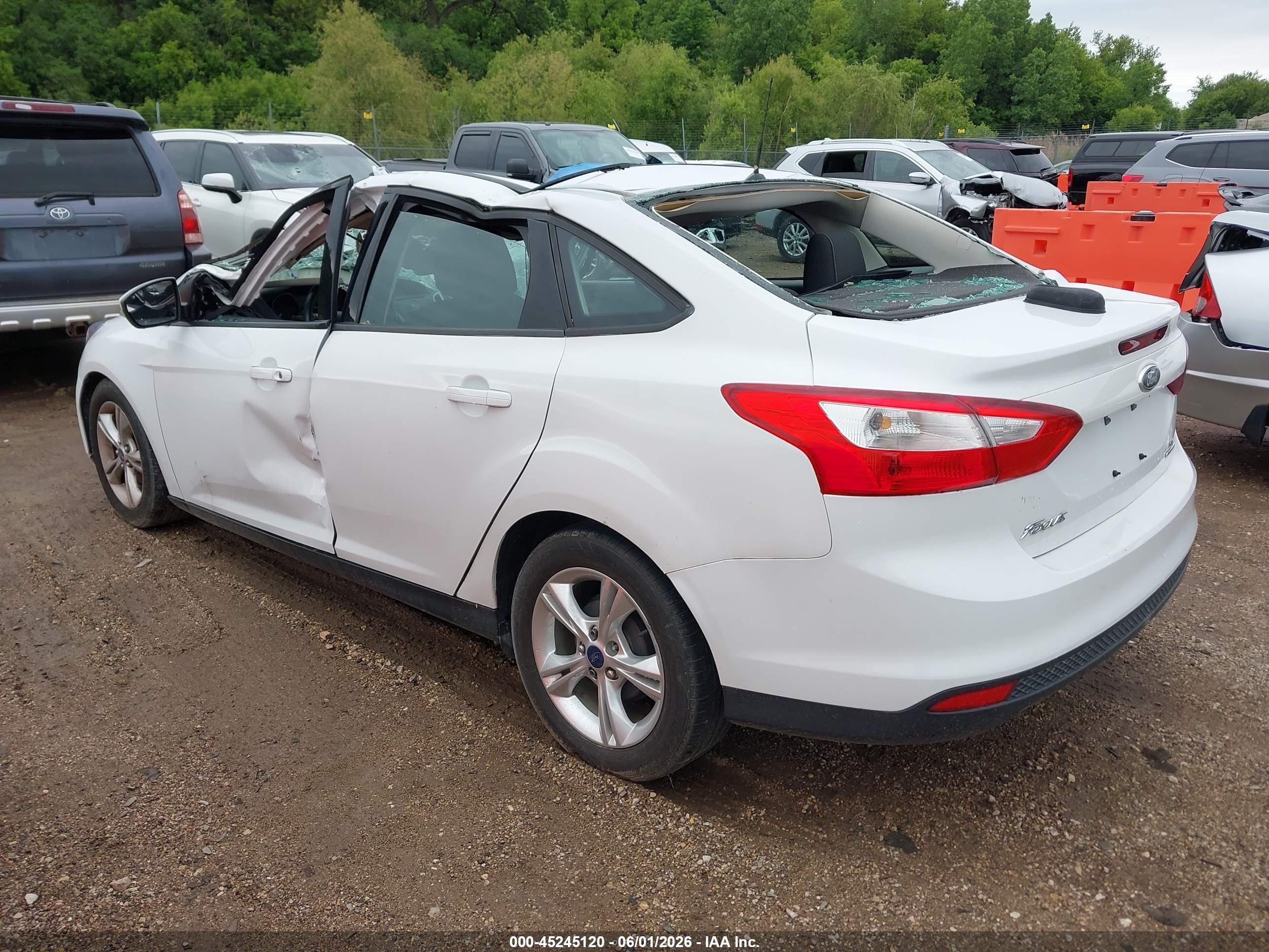 2014 Ford Focus Se White vin: 1FADP3F23EL265904