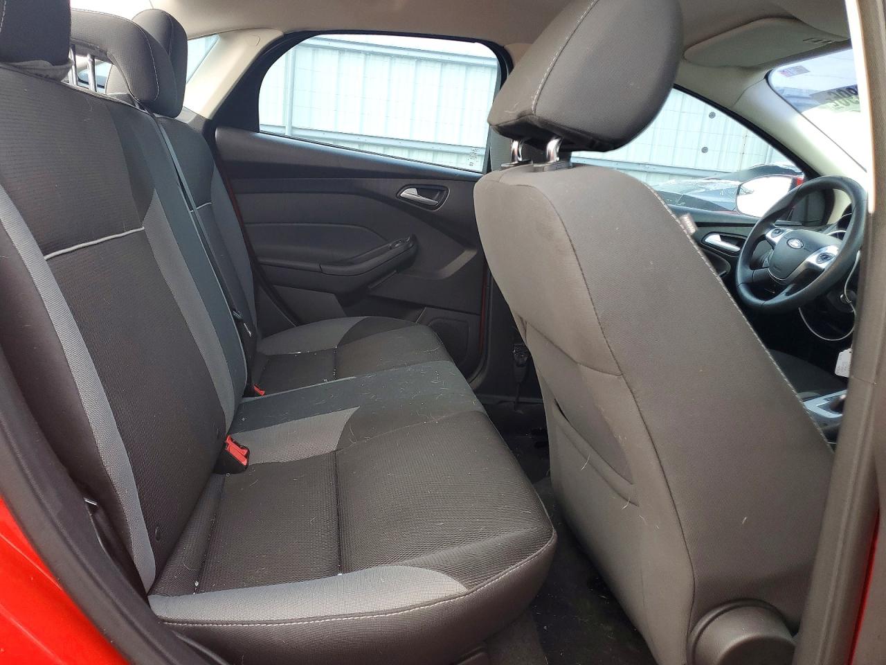 2014 Ford Focus Se Red vin: 1FADP3F23EL270004