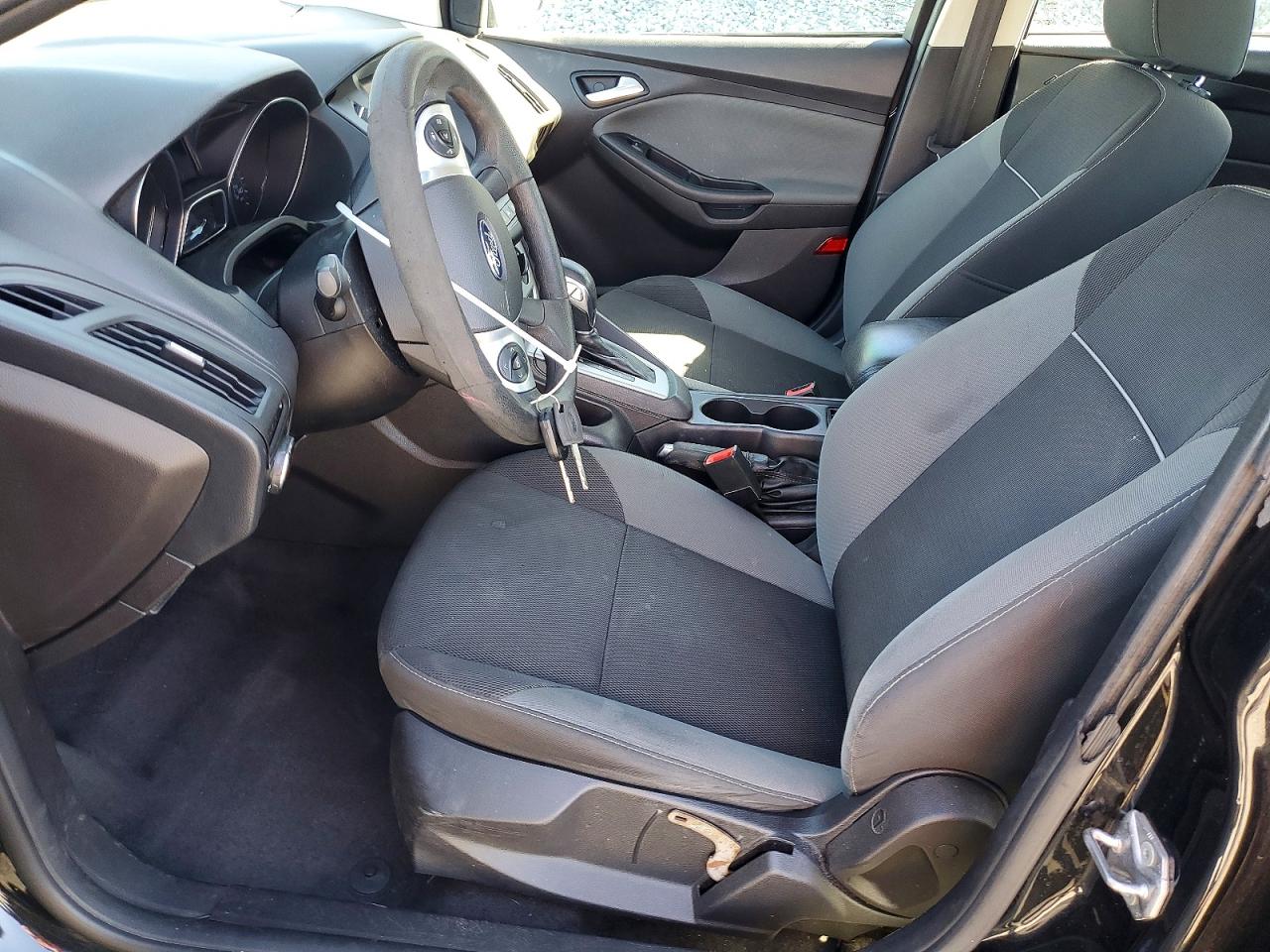 2014 Ford Focus Se Black vin: 1FADP3F23EL277759