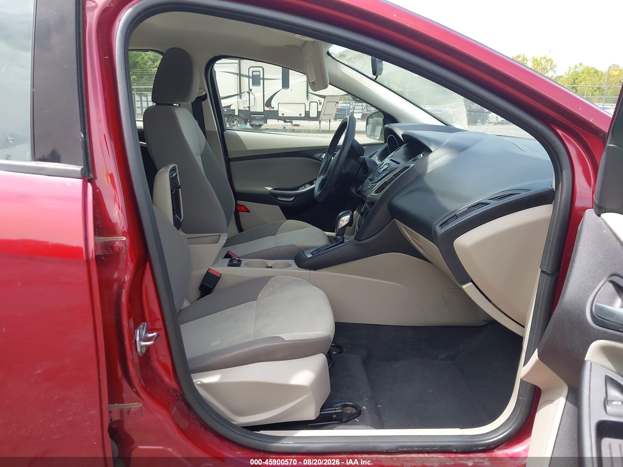 2014 Ford Focus Se Red vin: 1FADP3F23EL286266