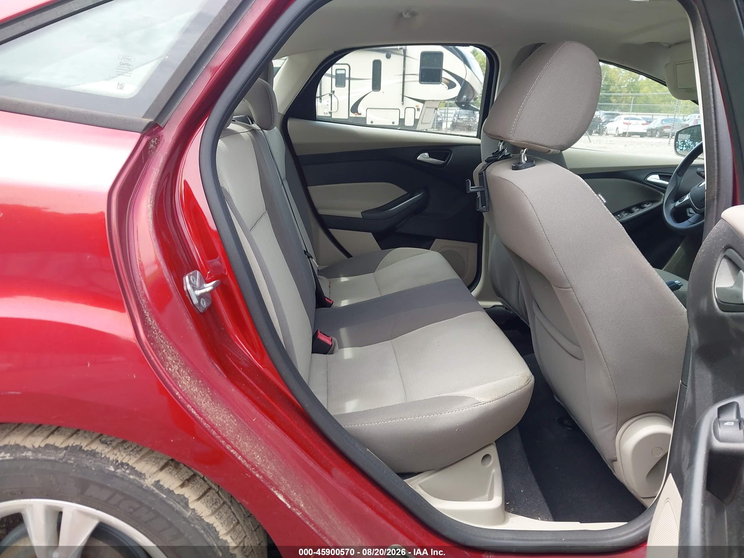 2014 Ford Focus Se Red vin: 1FADP3F23EL286266