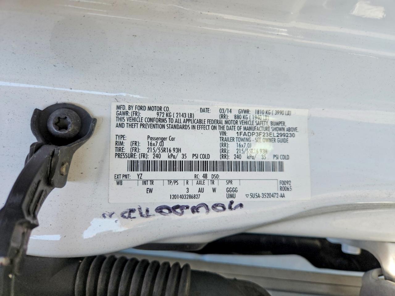 2014 Ford Focus Se White vin: 1FADP3F23EL299230